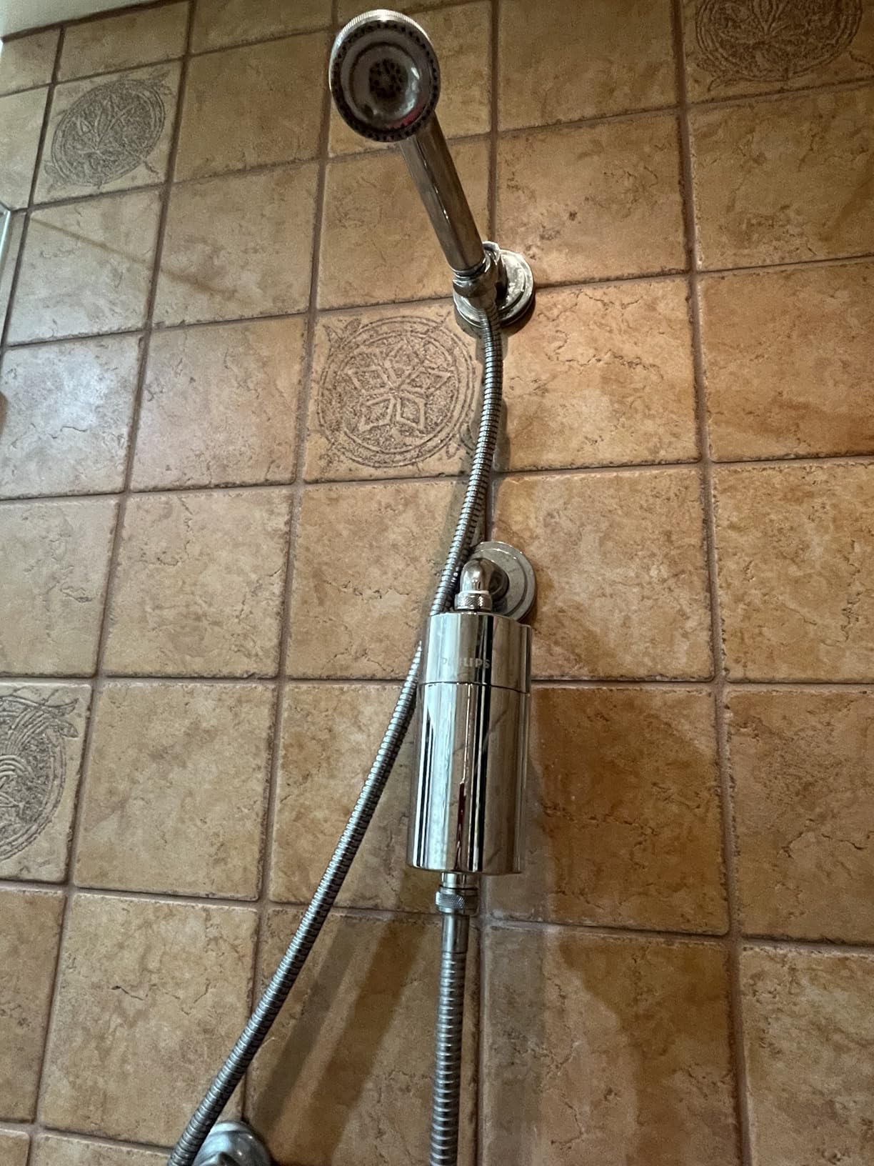 PHILIPS Shower Filter, Reduces Chlorine & Heavy Metals, AWP1775CH/37 customer photo 1