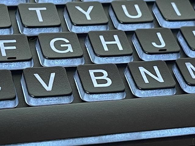 KOPJIPPOM Large Print Backlit Keyboard, USB Wired Computer Keyboard, Full Size Keyboard with White Illuminated LED Compatible for Windows Desktop, Laptop, PC, Gaming, Black customer photo 1