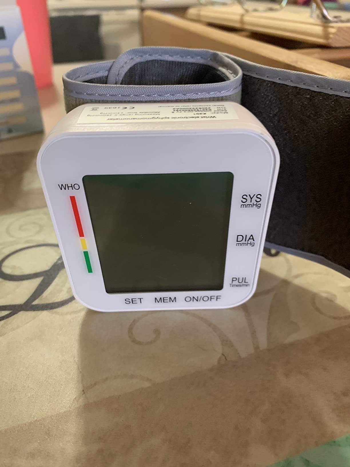 Greetmed Wrist Blood Pressure Monitor Automatic Talking Wrist Blood Pressure Cuff Digital Full Screen LED Display Bp Machine Adjustable Bp Cuff Voice Broadcast Health Care for Home Use customer photo 2