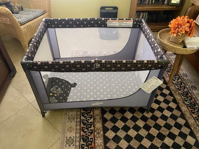 Pamo Babe Pack and Play Portable Baby Crib Foldable Playard Leightweight Travel Playpen for Tooddlers and Infant Black customer photo 2