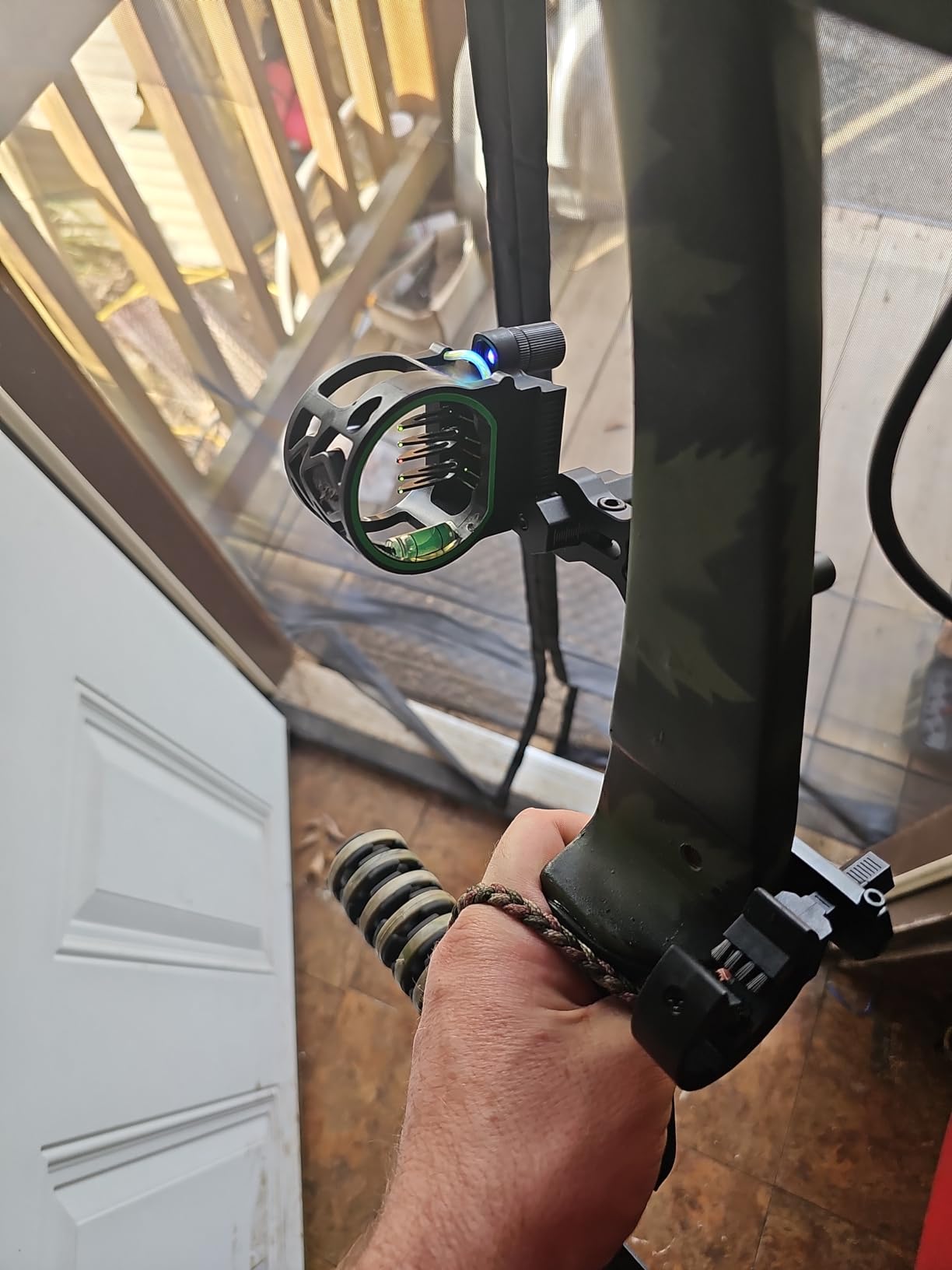 LWANO 5 Pin Bow Sight with Rheostat Light and Reversible Mount Design customer photo 2