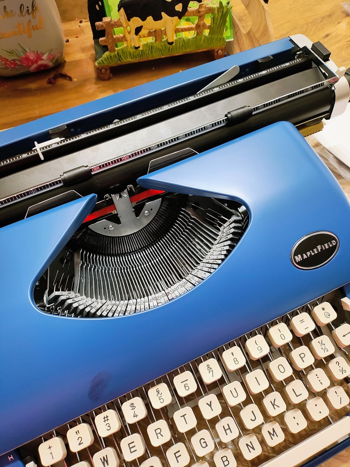 Maplefield Vintage Manual Typewriter Machine - Red Typewriter for Writers & Authors - Antique Desk Decor & Office Accessory - Compact Design & Easy Setup customer photo 1