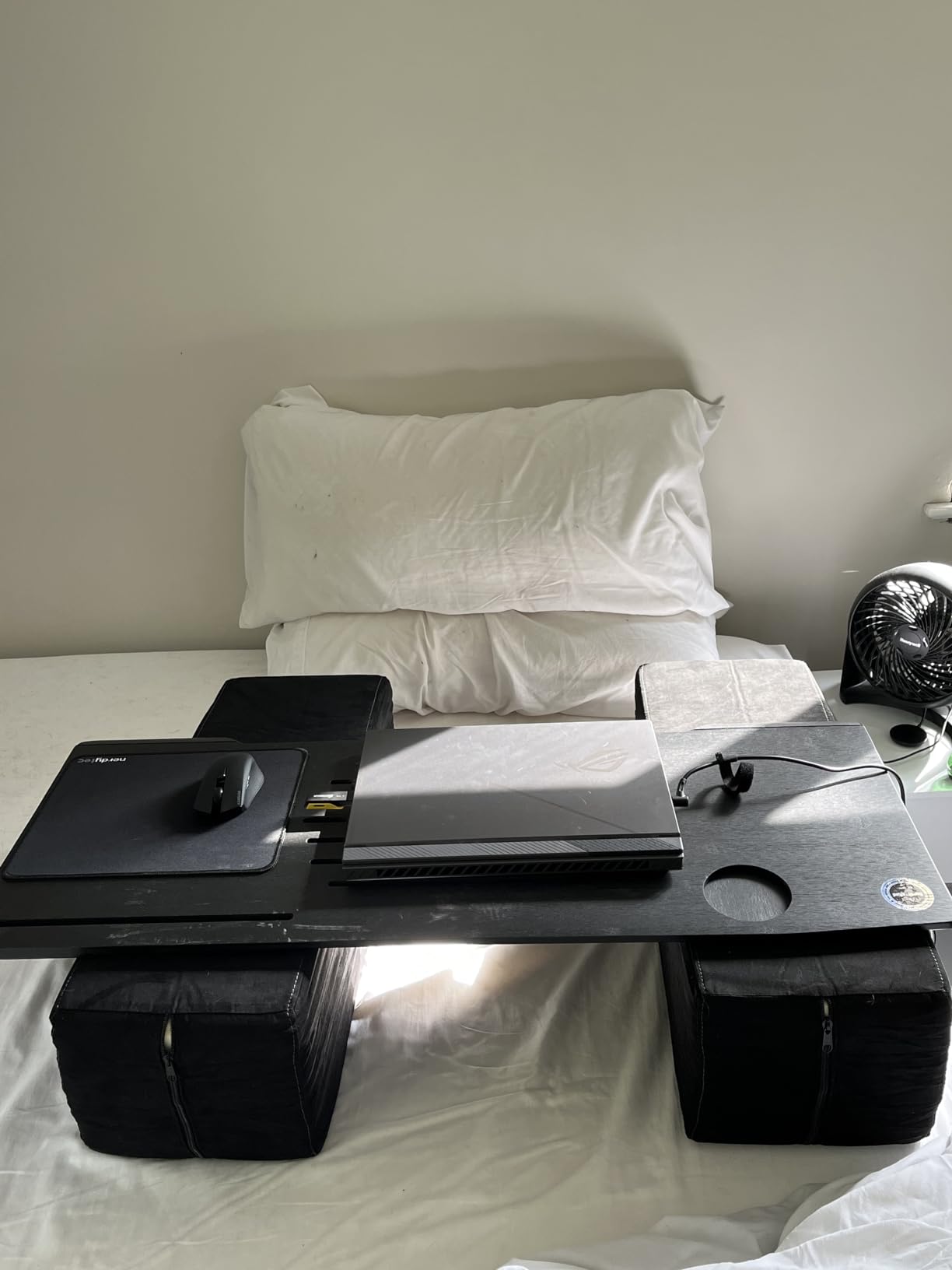 Couchmaster CYBOSS, Extra Wide Laptop Stand for Couch and Bed, Ergonomic Design with Cushions, Lap Desk for Notebooks up to 18 Inches, You are The Big Boss! The CYBOSS! customer photo 1