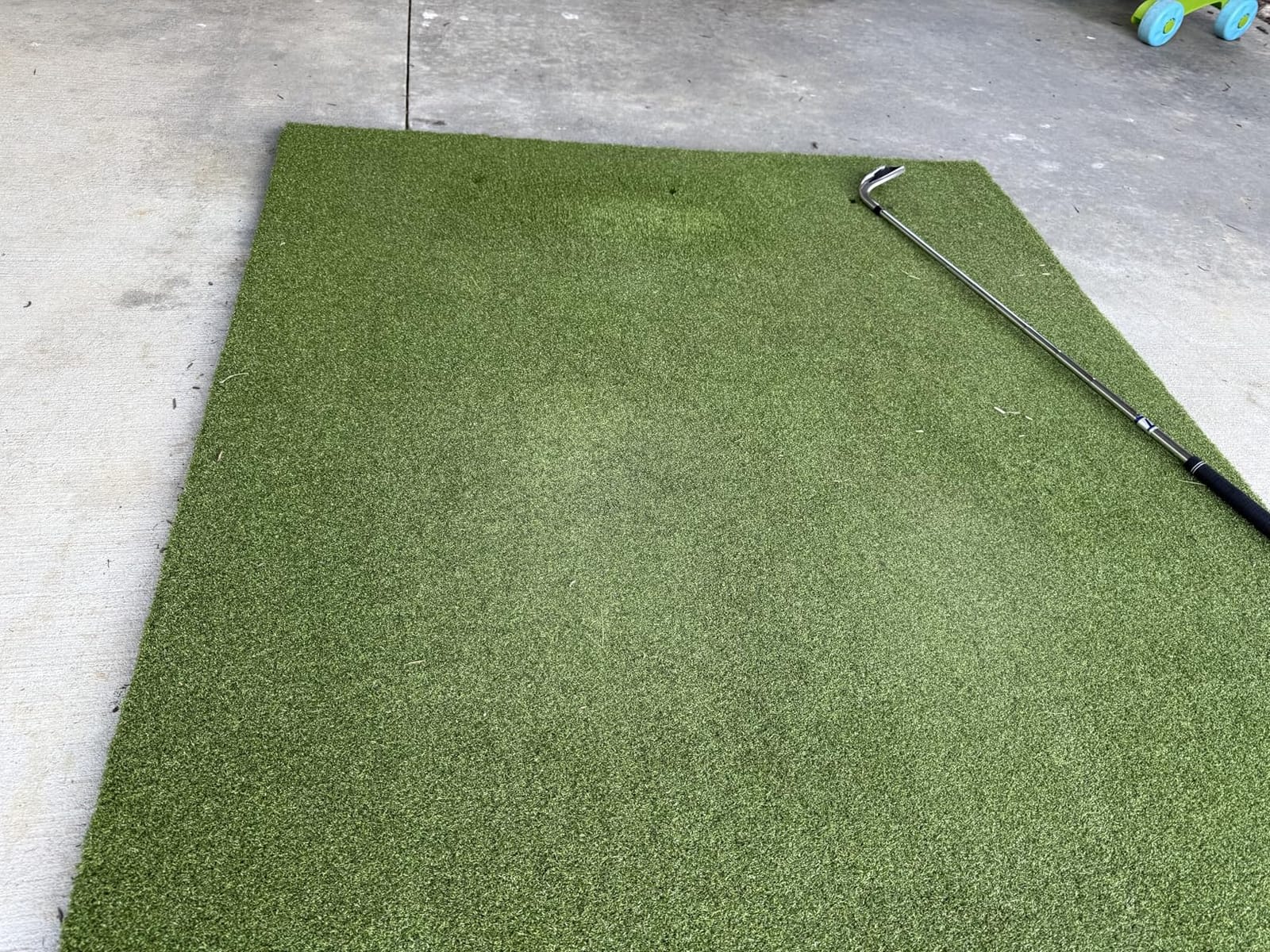 Golfguru Golf Mat, 5x4ft/5x5ft Dense Elite Golf Hitting Mats Practice with 10 Balls, 9 Tees, Heavy Duty Artificial Hitting Training Mat for Backyard Driving Chipping Indoor Outdoor Simulators customer photo 2