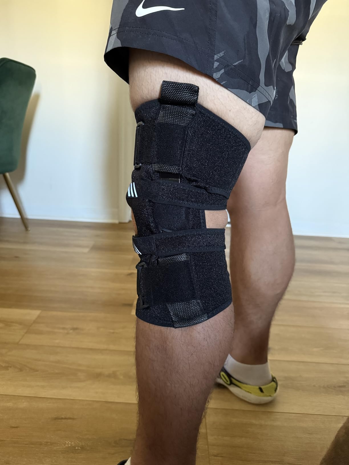 Fit Geno Hinged Knee Brace for Meniscus Tear, Men & Women, Side Stabilizers customer photo 2