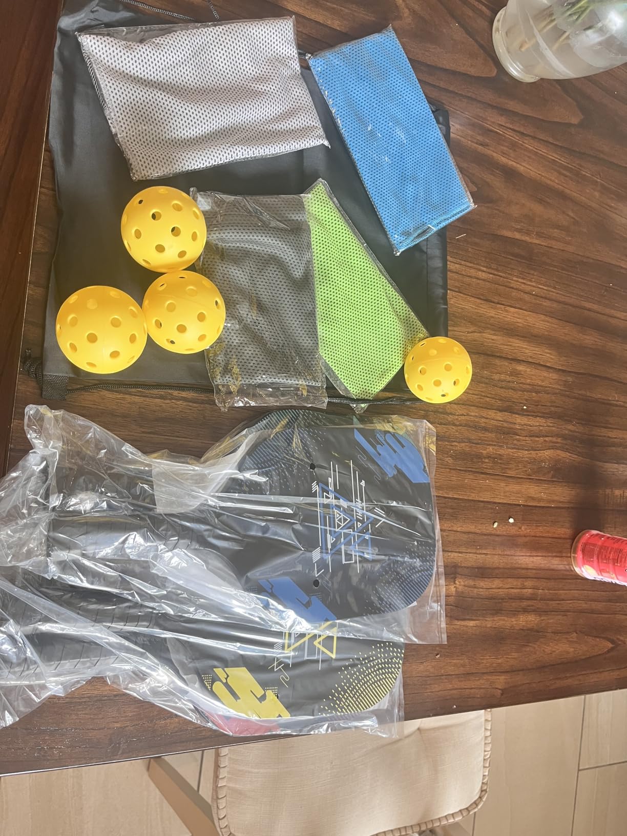 Pickleball Paddles Set of 4, Wood Pickleball Set with Comfort Grip | 4 Cooling Towels, 4 Pickleball Balls & Carry Bag. Cushion Grip Wood Paddle Set for Men, Women, Beginners customer photo 1
