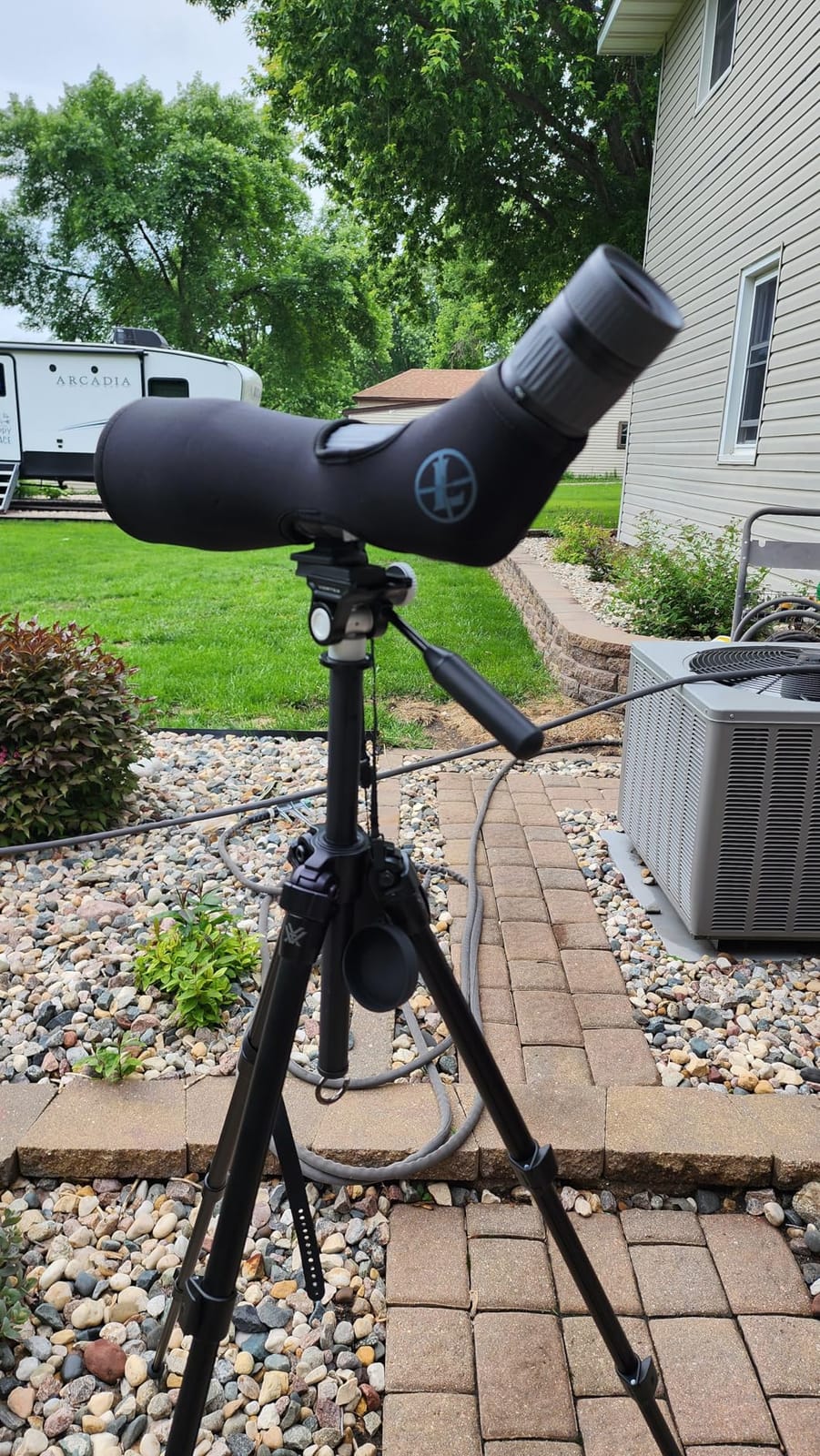 Vortex Mountain Pass Tripod Kit | 2-Way Pan Head - 22 lb Max Load, Arca-Swiss Mount, Aluminum Legs, Flip Lever Leg Locks - Unlimited, Unconditional Warranty customer photo 1