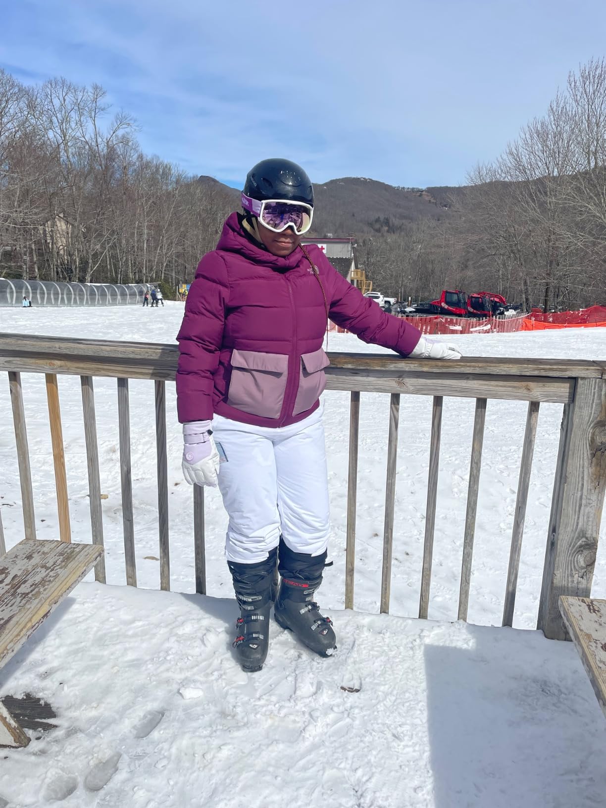 Women's Gotham Jacket - Vintage White (The North Face) customer photo 2