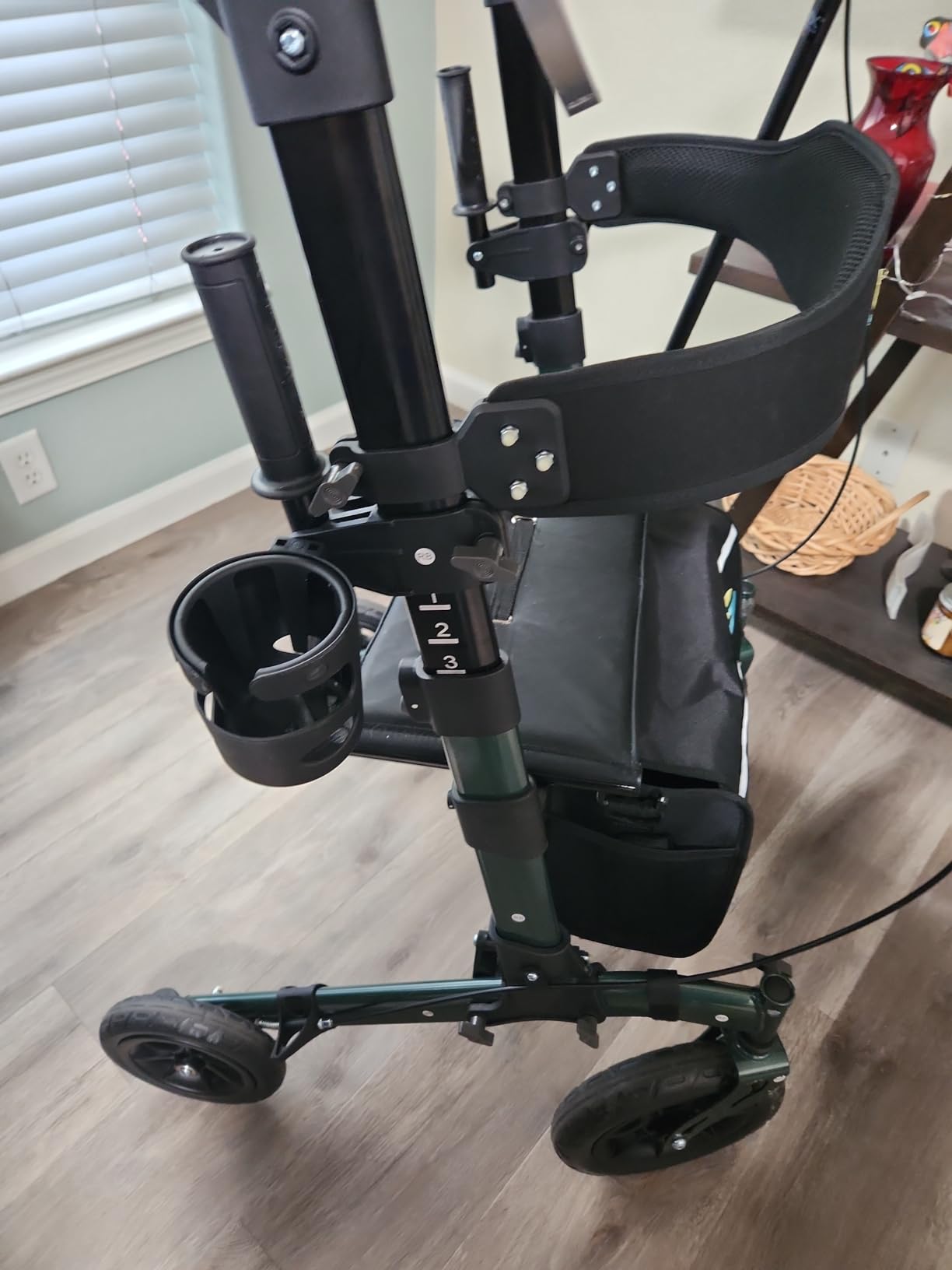 Helavo Upright Walker with Seat, Foldable Stand Up Walker with Rubber Tires customer photo 1