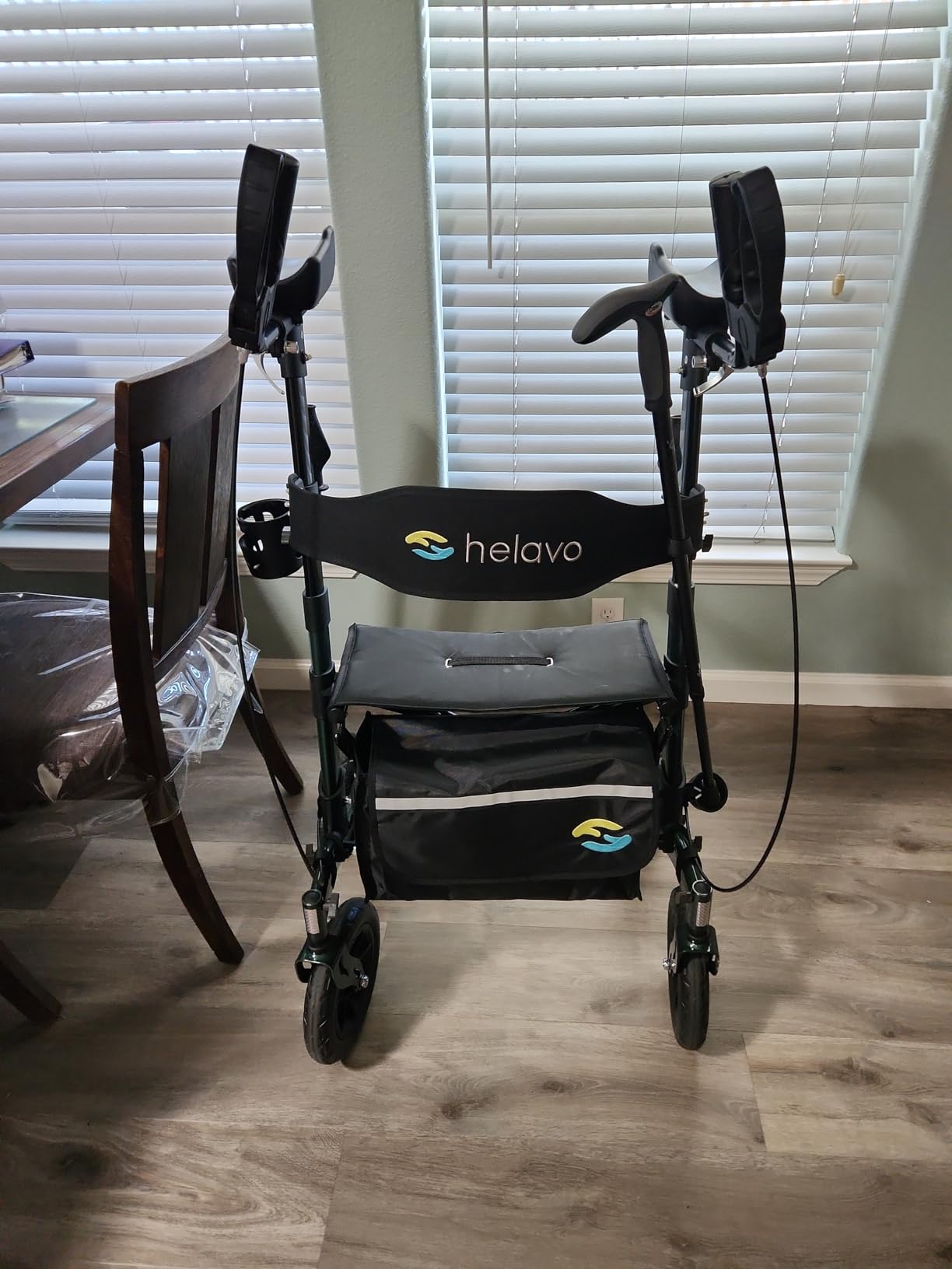 Helavo Upright Walker with Seat, Foldable Stand Up Walker with Rubber Tires customer photo 2