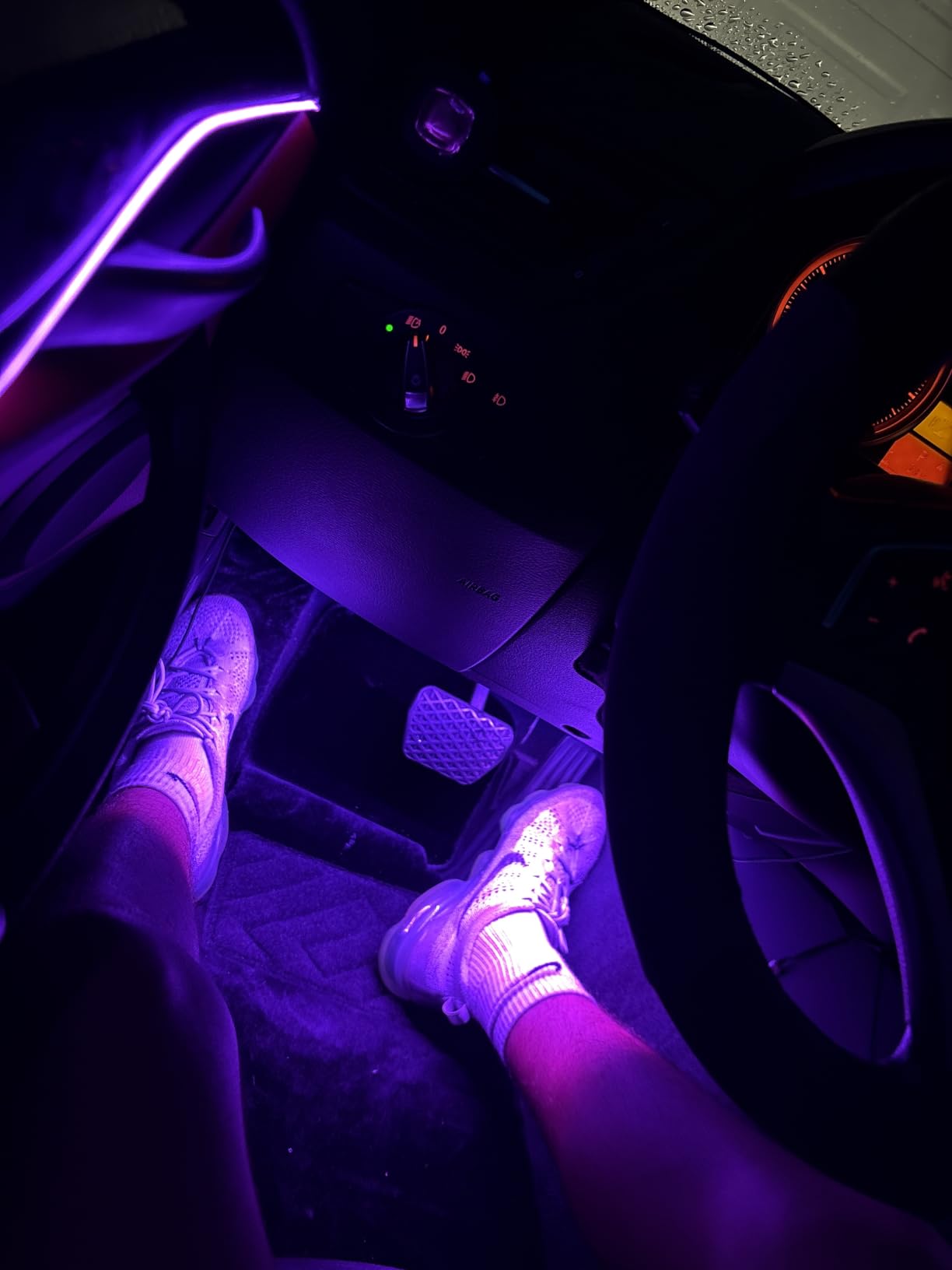 Jushope Interior Car LED Strip Lights, Acrylic LED Lights for Car with Dynamic Dreamcolor Chasing, Ambient Lighting Kits Music Sync Wireless APP and RF Remote Control (6 in 1) customer photo 2