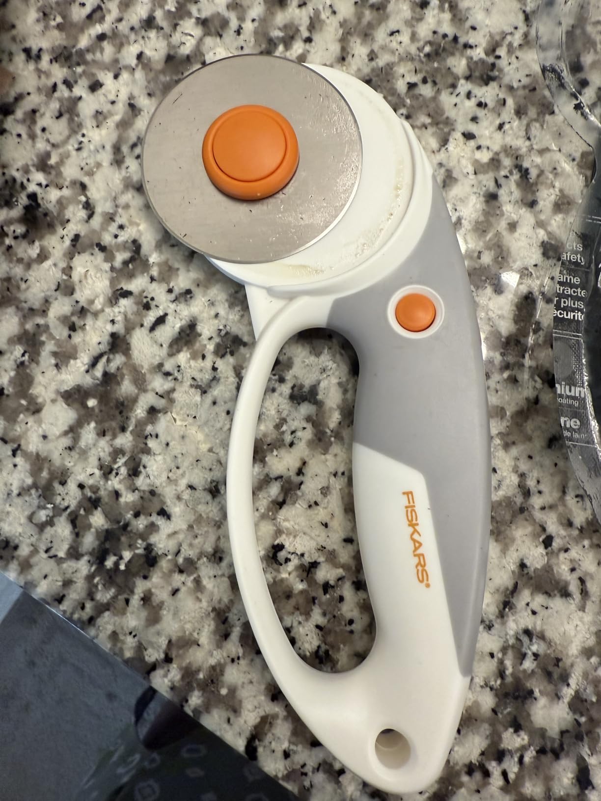 Fiskars 60mm Loop Titanium SoftGrip Rotary Cutter for Fabric & Sewing customer photo 2