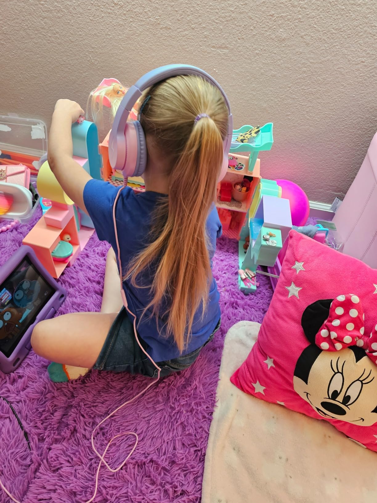 Candy Bila Wired Kids Headphones for School, Over-Ear for Boys Girls customer photo 1