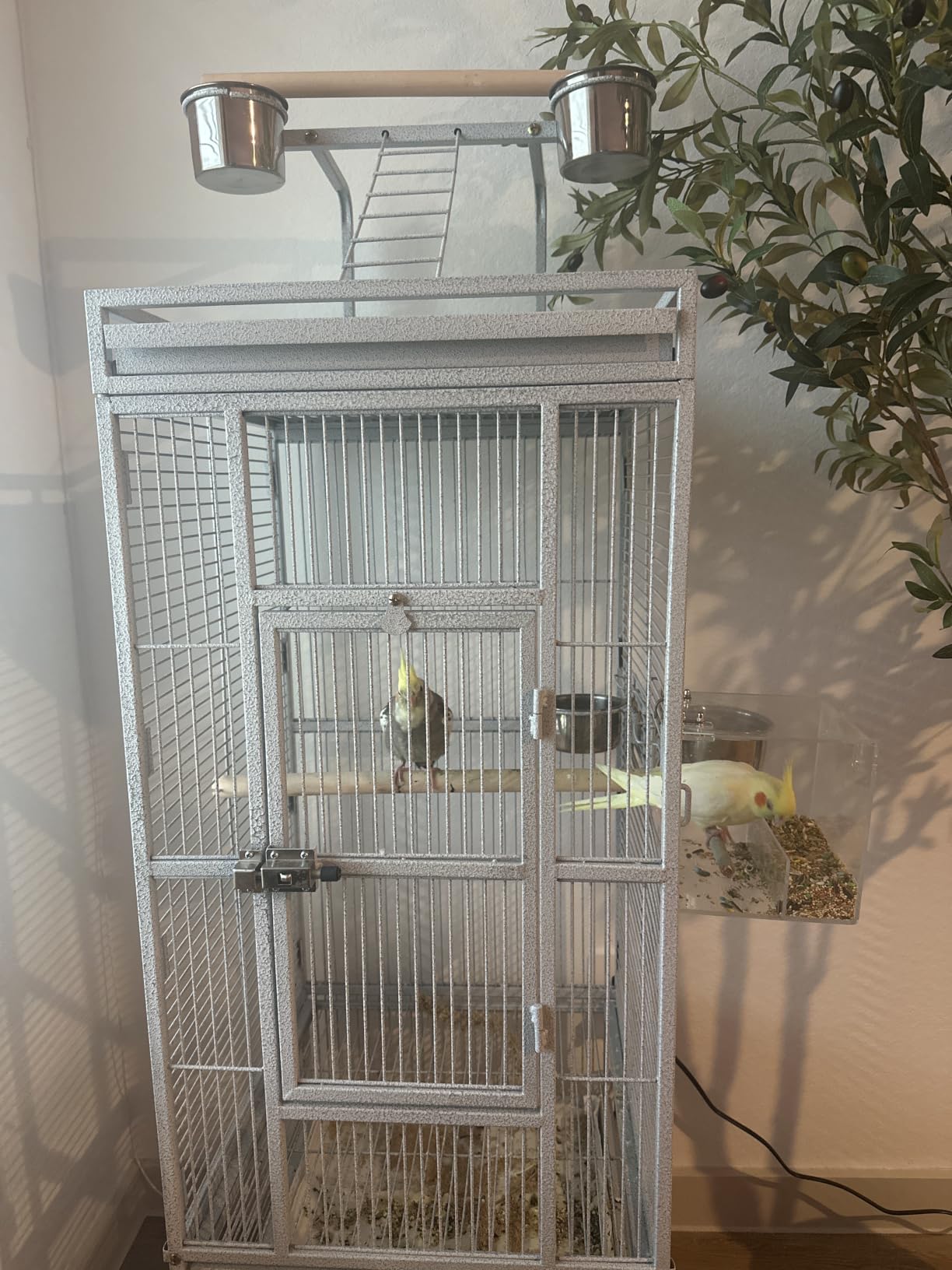 SUPER DEAL PRO 61-inch 2in1 Large Bird Cage with Rolling Stand Playtop Parrot Chinchilla Finch Cage Macaw Conure Cockatiel Cockatoo Pet House Wrought Iron Birdcage, White customer photo 2