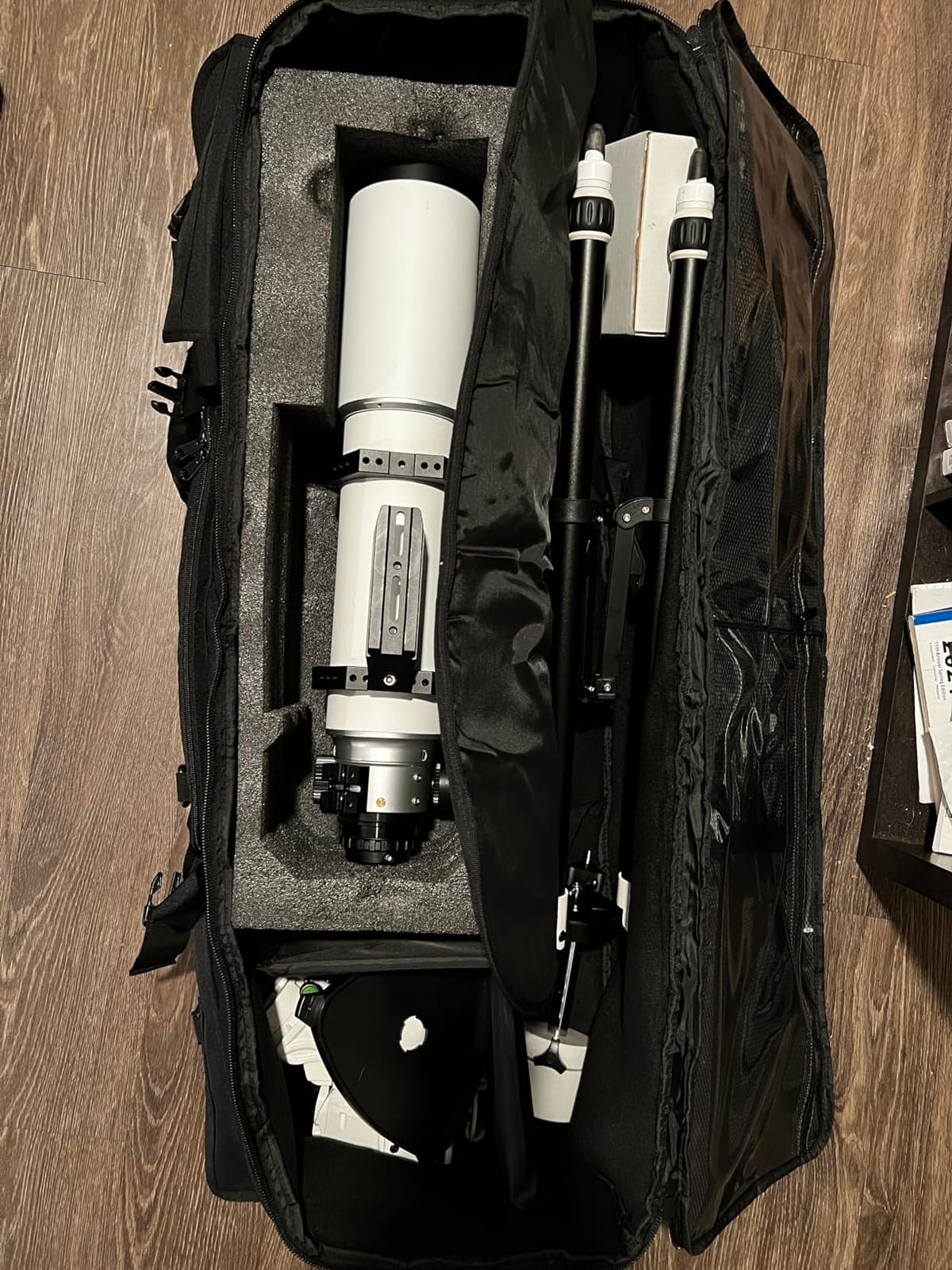 HODRANT Large Telescope Carrying Case Compatible with Celestron Telescope customer photo 1