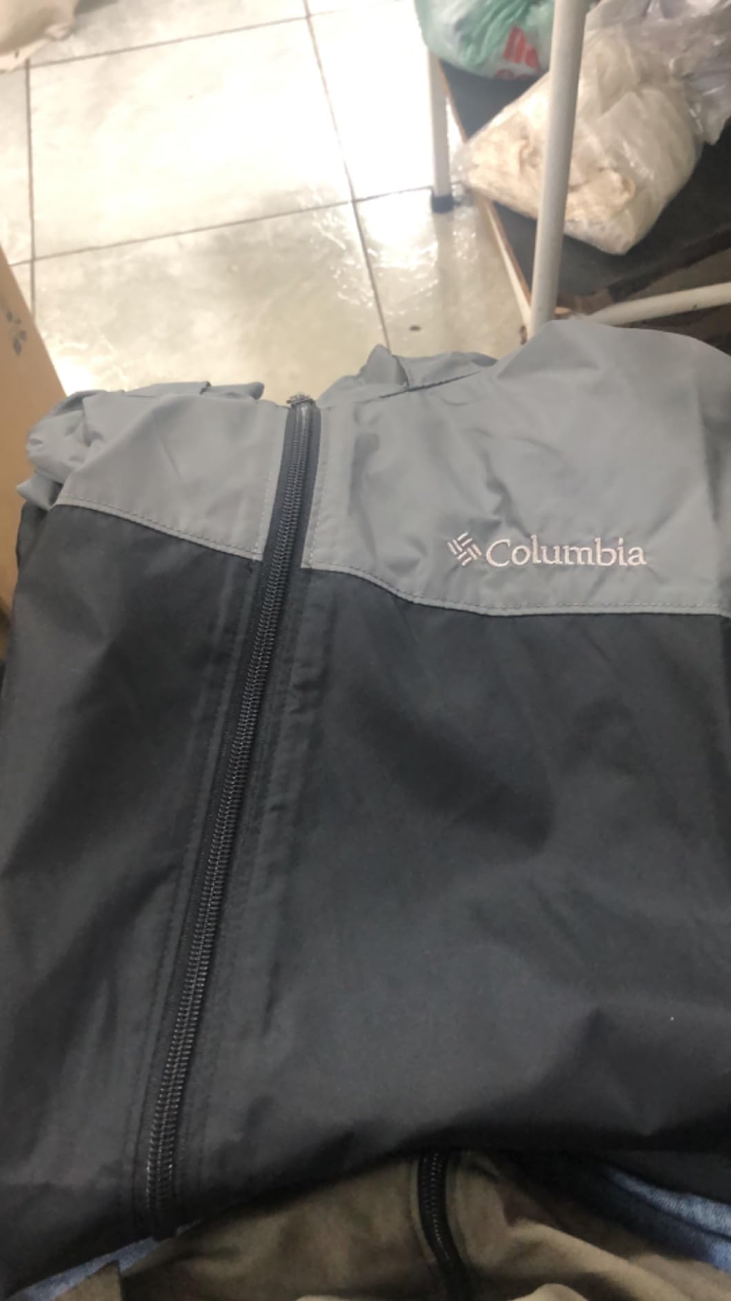 Columbia Men's Glennaker Lake II Rain Jacket customer photo 2