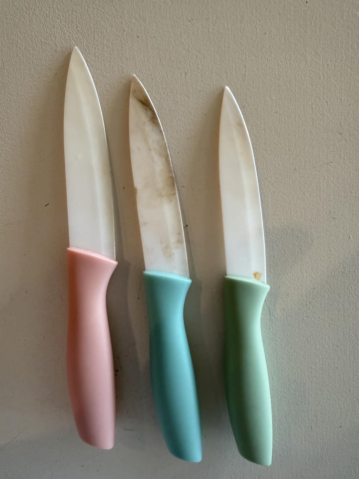 3 PCS Colorful Knivies Set, 4 Inch Ceramic knife 3 PCS Knives with Zirconia Blade and Sheath Covers,use for meat fruit vegetable and bread (green blue and pink) customer photo 1