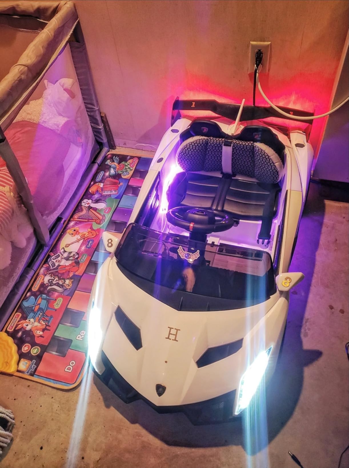 INFANS 2 Seater Kids Ride on Car, 12V 4WD Licensed Lamborghini Veneno Powered Electric Vehicle with Hydraulic Doors, Rocking Mode, Adjustable Speeds, Remote Control, MP3, Headlight (White) customer photo 1