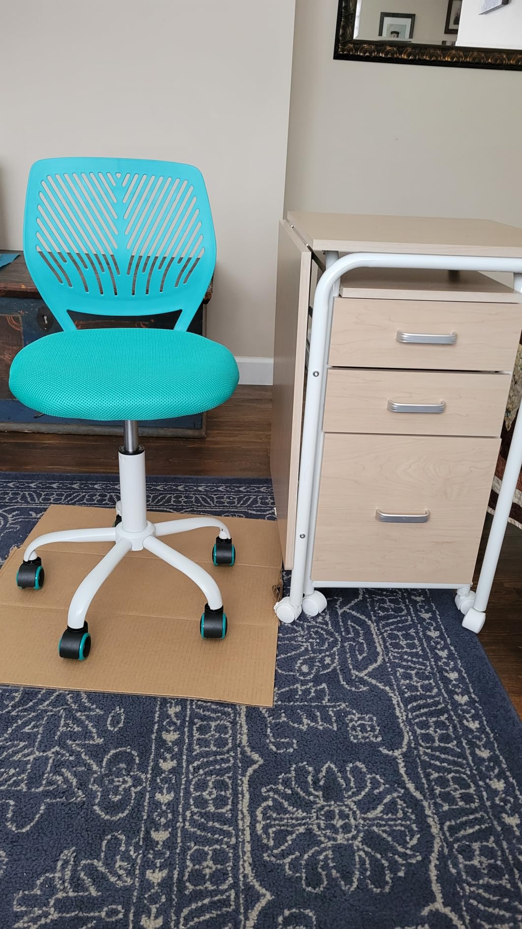 Giantex Kids Desk Chair, Armless Mesh Children Study Seat, Swivel Teen Desk Computer Chair with Adjustable Height & Lumbar Support, Turquoise customer photo 2