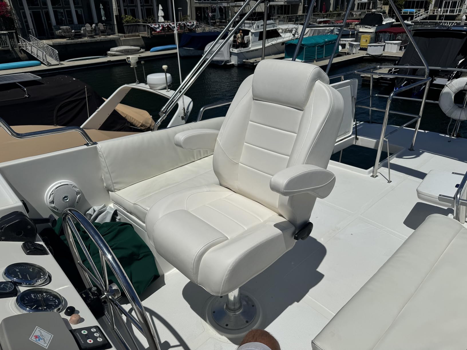 NORTHCAPTAIN Premium Reclining High Back Pontoon Captain's Chair Boat Bucket Seat with Removable Armrest, White customer photo 2