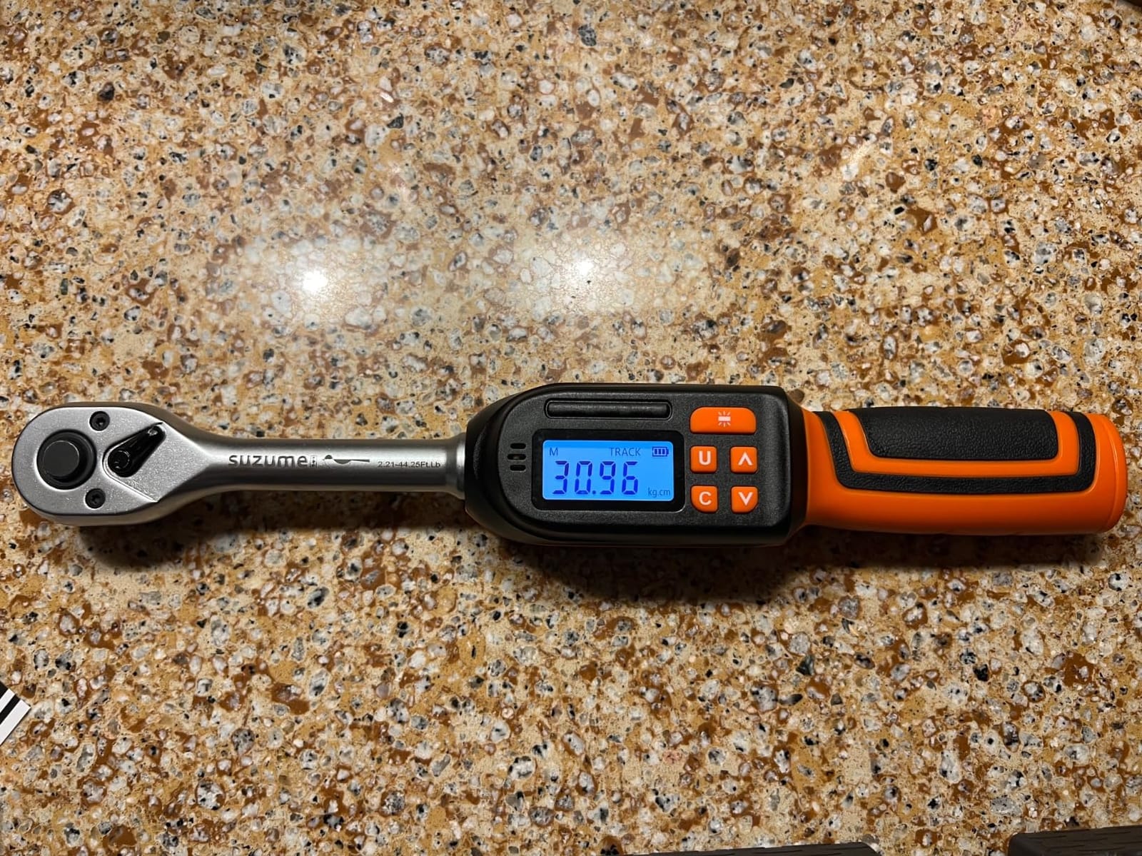 SUZUME Digital Torque Wrench 3/8 Drive (5.02-99.57 Ft. Lb / 6.8-135 N.m) customer photo 2