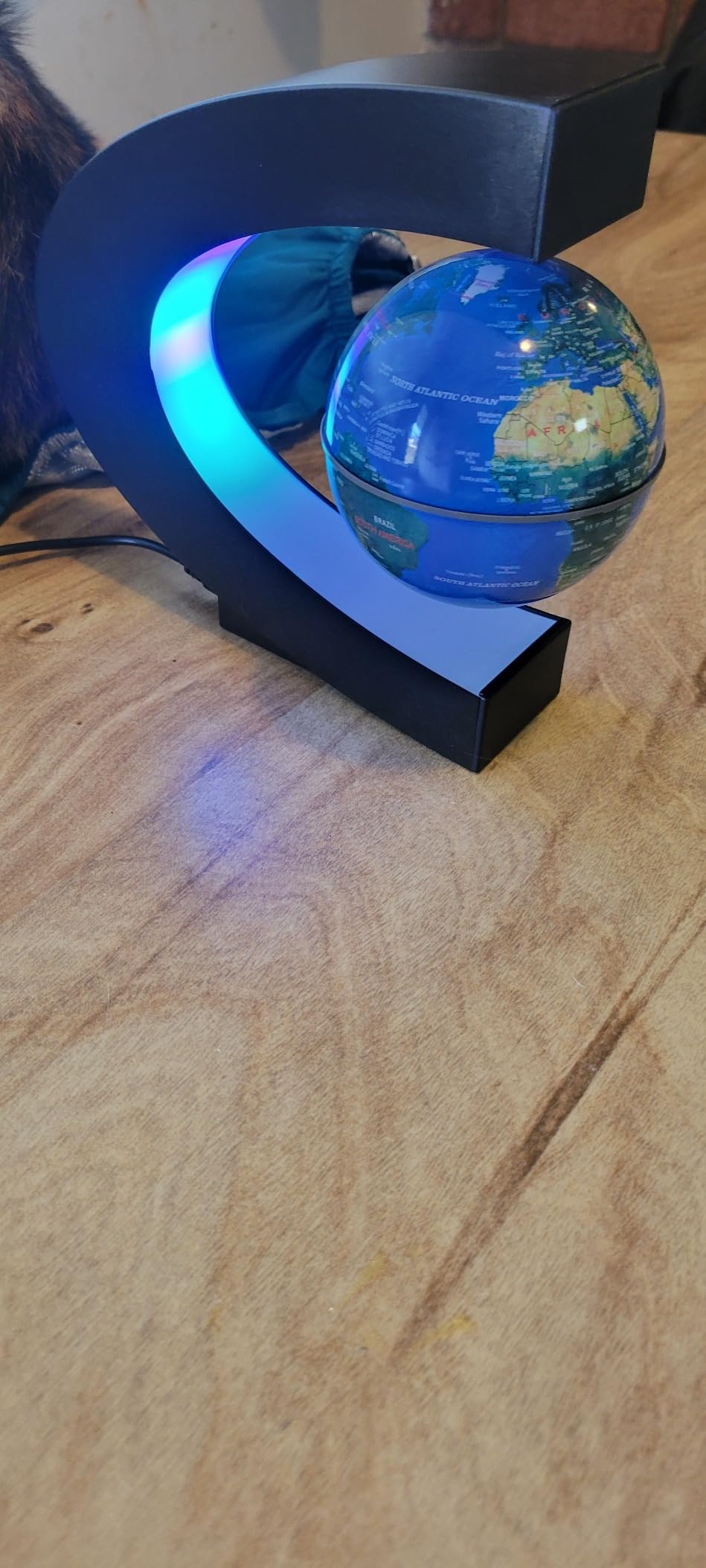 MOKOQI Magnetic Levitating Globe with LED Light, Cool Tech Gift for Men Father Boys and Girls, Birthday Gifts for Kids, Floating Globes World Desk Gadget Decor in Office Home Display (Silver) customer photo 2