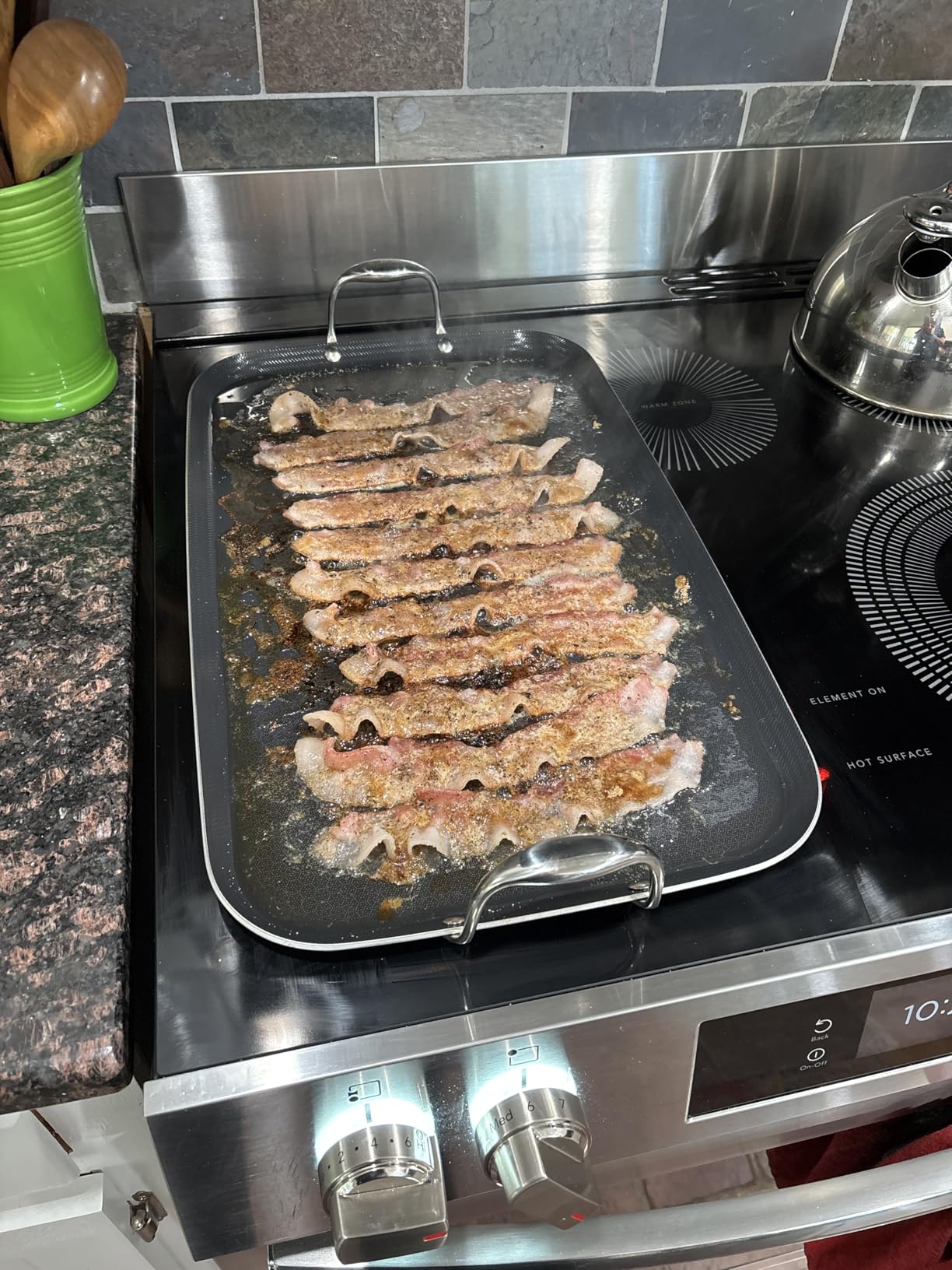 HexClad Double Burner Hybrid Nonstick Griddle Pan, BBQ, Dishwasher Safe customer photo 1