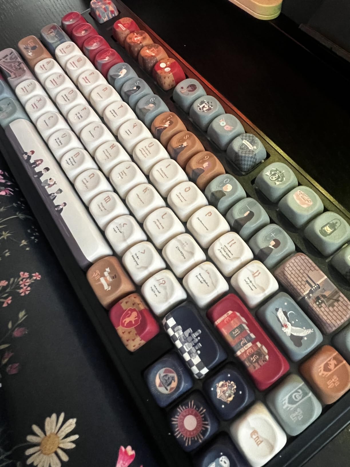 AULA F75 75% Wireless Mechanical Keyboard, Hot Swappable Creamy Keyboard, Pre-lubed Greywood Switches RGB Backlit Gaming Keyboards, 2.4GHz/Type-C/BT5.0(Cool Black) customer photo 1