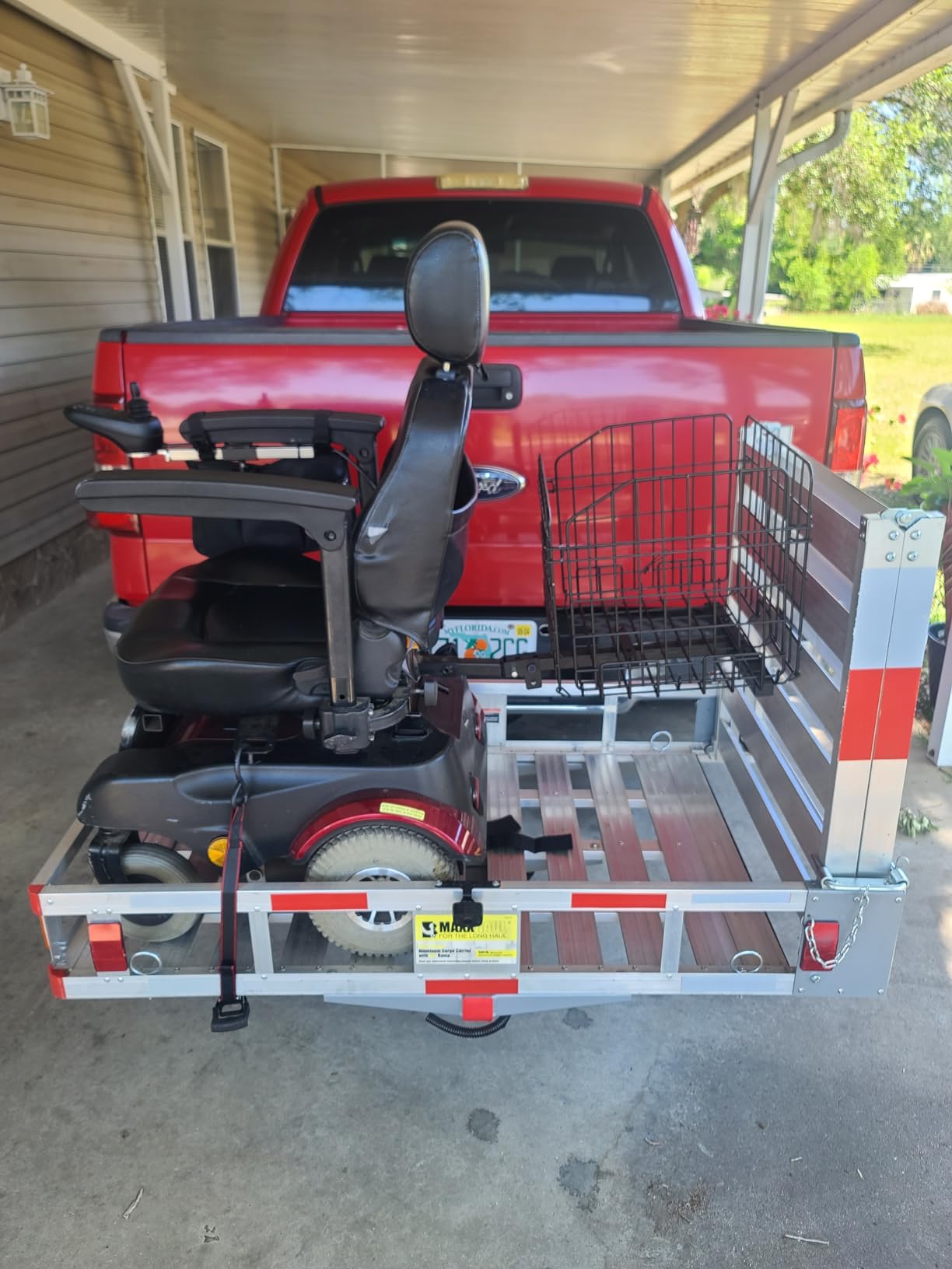 MaxxHaul 50945 50 inch x 29.5 inch Trailer Hitch Mount Aluminum Mobility Carrier with 47 inch Ramp and Hitch Tightener for RV Trucks SUV Vans Cars - 500 lb. Capacity customer photo 1