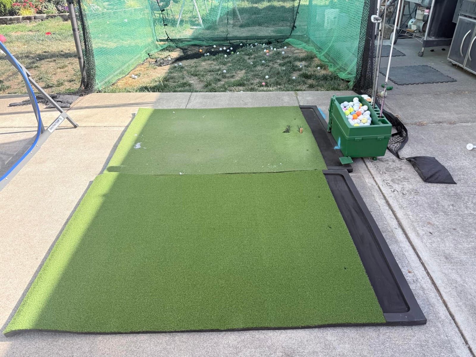 Integrated Golf Hitting Mat with Ball Tray, Thickening Golf Mats Practice Outdoor & Indoor Artificial Turf Matt with 3 Tees customer photo 1