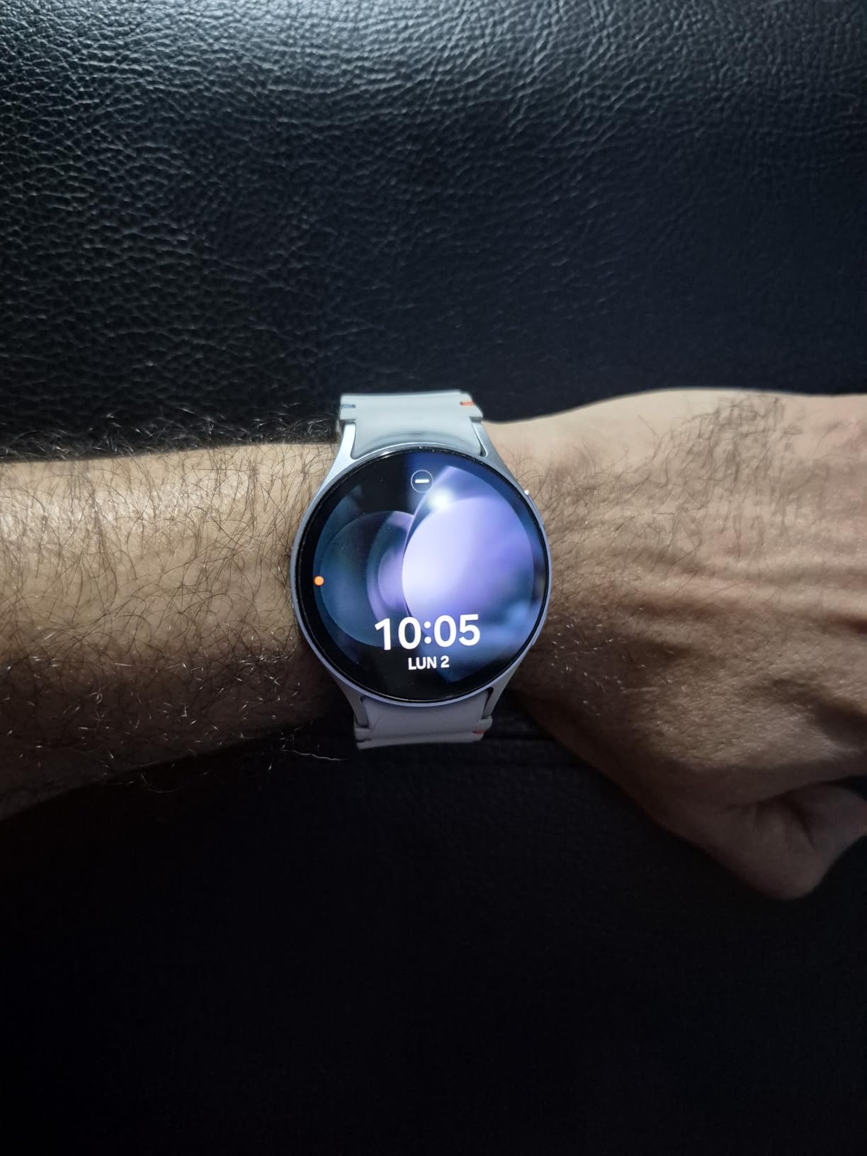 Samsung Galaxy Watch 7 40mm Bluetooth AI Smartwatch w/Energy Score, Wellness Tips, Heart Rate Tracking, Sleep Monitor, Fitness Tracker, 2024, Cream [US Version, 1Yr Manufacturer Warranty] customer photo 2