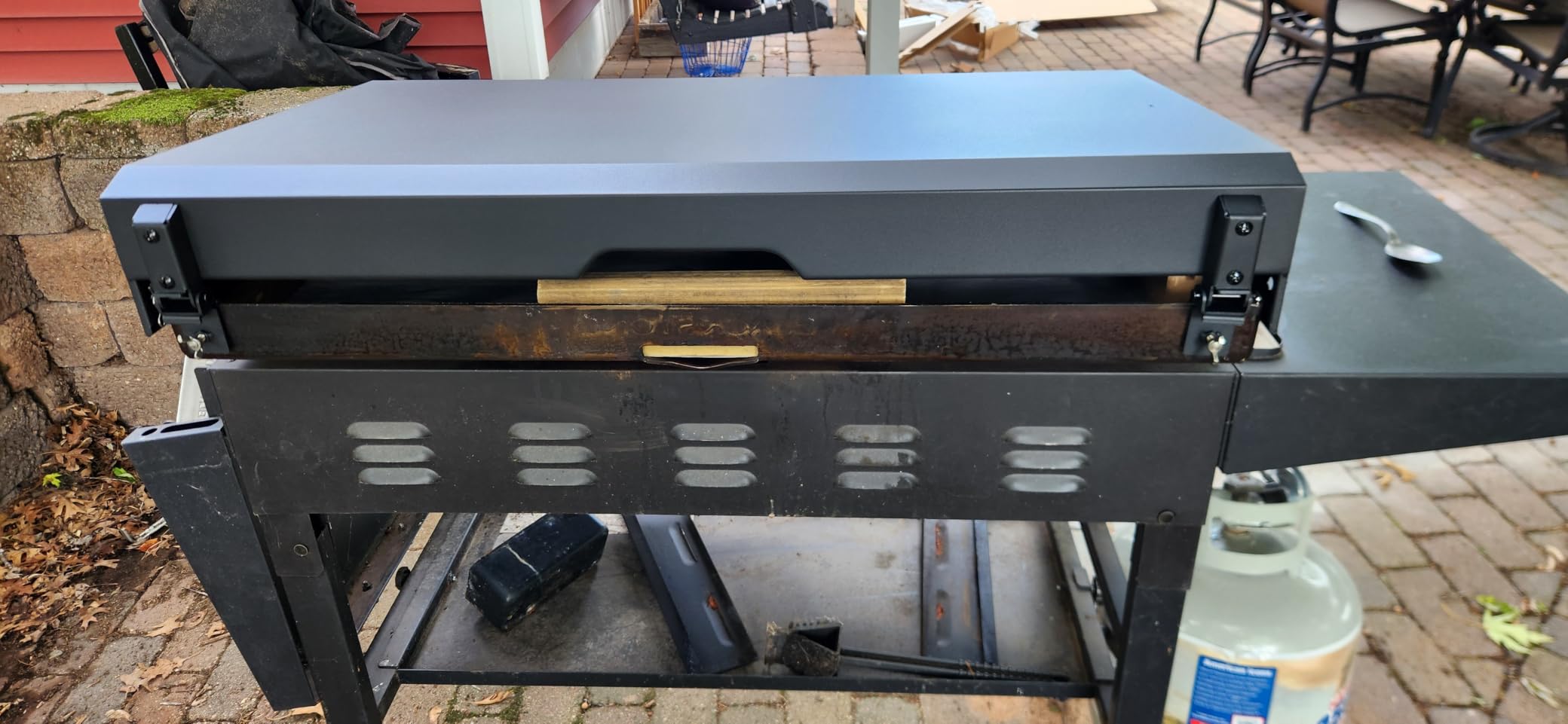 36 Inch Blackstone Griddle Grill Cover with Hinged Hood, 2026 Upgraded Outdoor Hard Grill Cover Compatible with Blackstone Models 1554 1836 1825 1866 2149 1984 2151 1863 2122 customer photo 1