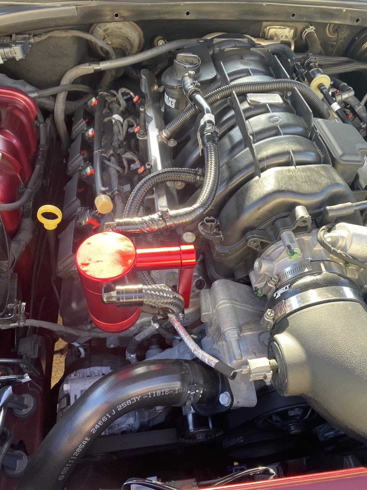 RANSOTO Red Billet Aluminum Oil Catch Can for 5.7L 6.4L HEMI customer photo 2