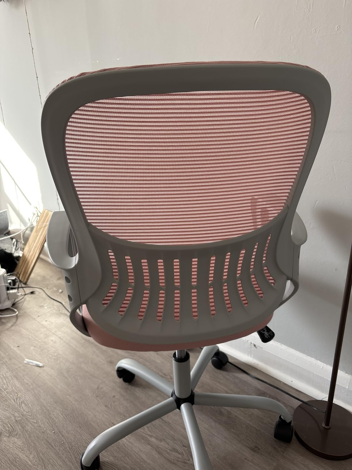 Sweetcrispy Executive Home Office Chair, Mesh Office Chair, Grey | Ergonomic Executive, Adjustable Height, 360° Swivel Wheels, Mid-Back, Comfy Arms, Bedroom, Study, Student customer photo 1