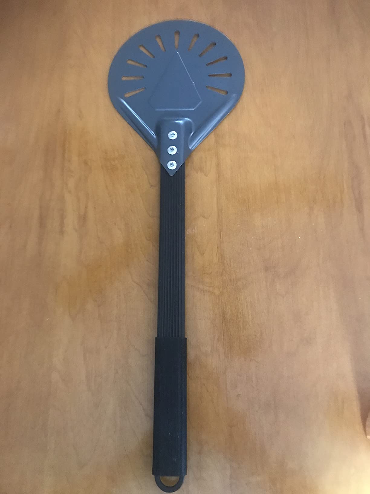 Pizza Turning Peel 7 Inch Round Aluminum Perforated Pizza Peel Turner with Metal Handle Pizza Paddle for Homemade Pizza Oven Accessories customer photo 1