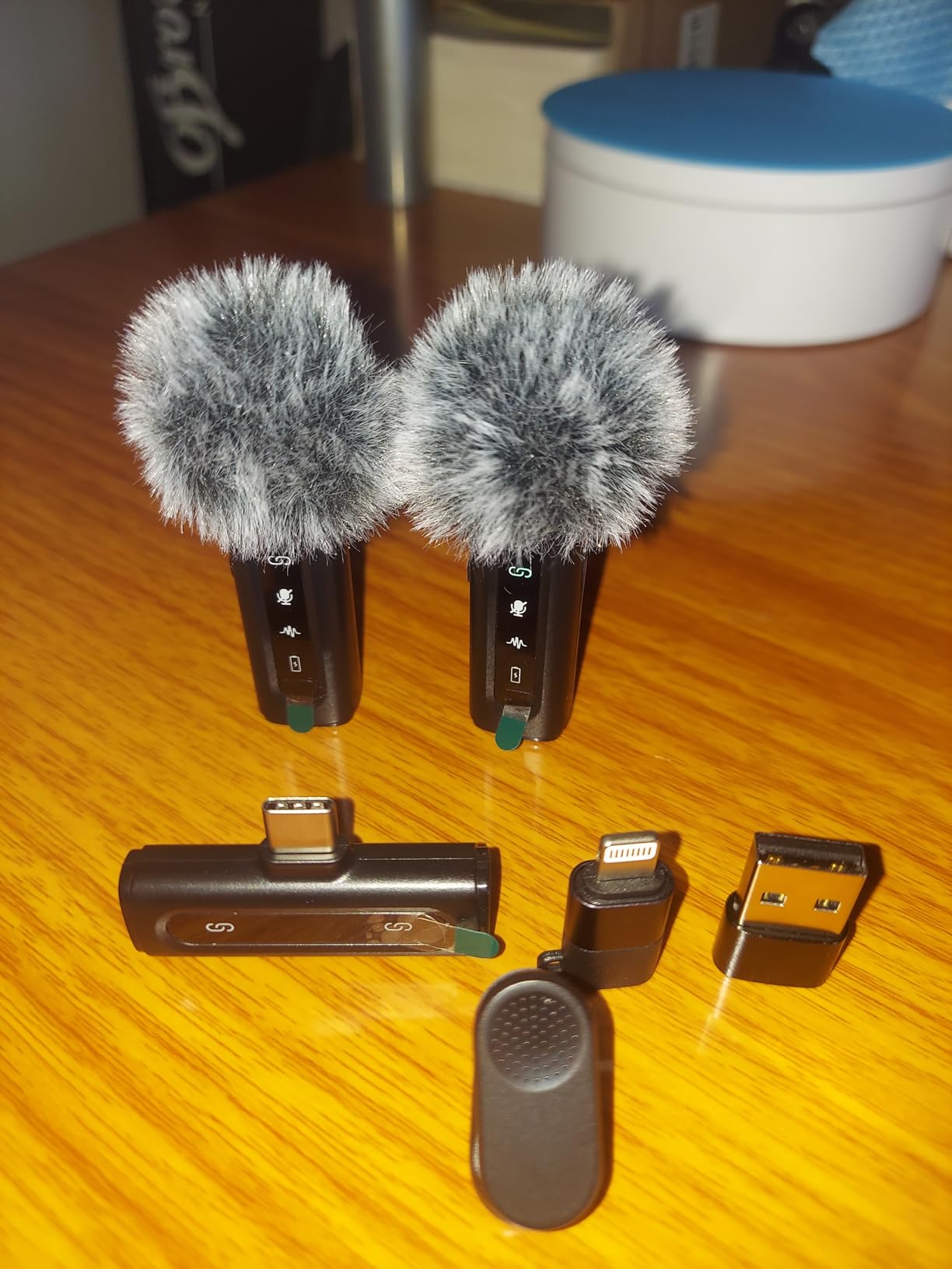 GoorDik Wireless Lavalier Microphone for iPhone, Android, USB C, PC, Camera Video Recording 4 in 1 Clip-on Mics with Rotatable Clip&Denoise Recording, for Vlog Tiktok YouTube Podcast Content Creator customer photo 1