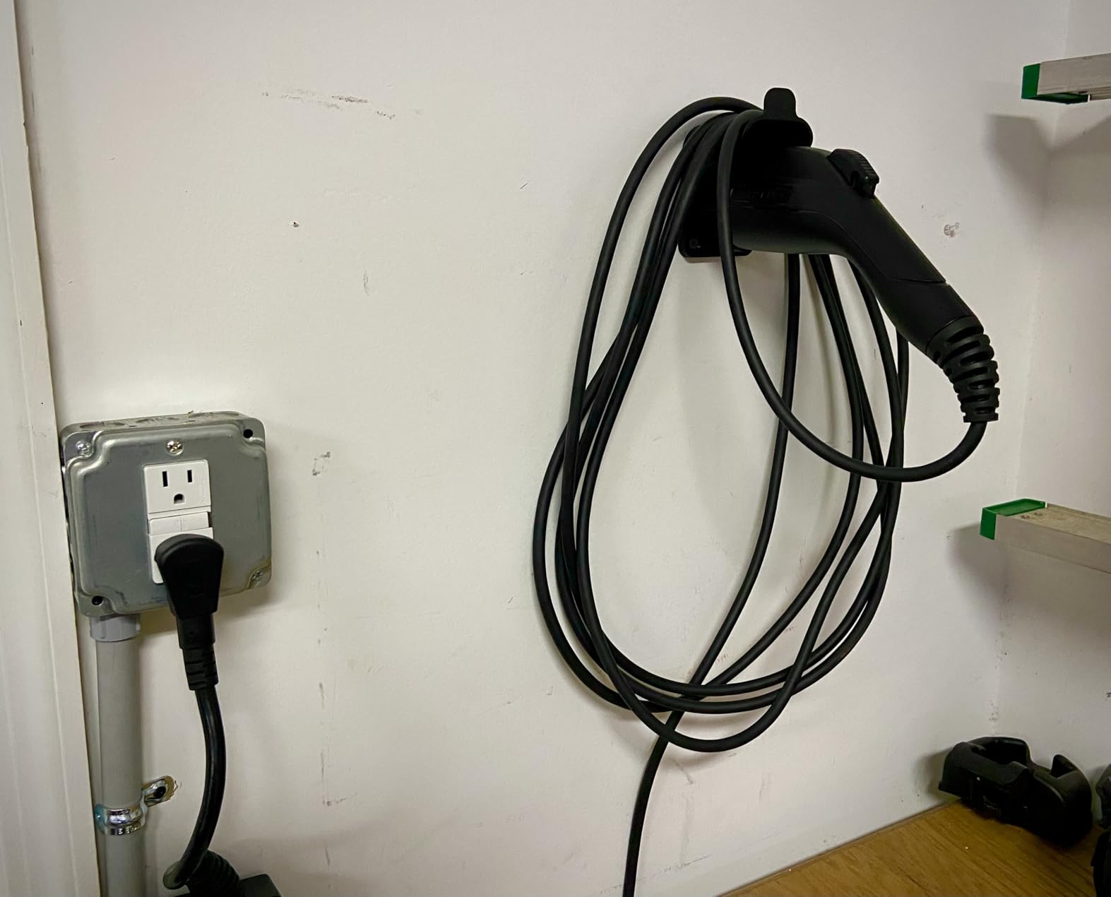 MECMO EV Charger Holder SAE J1772 Wall Mount Charging Cable Hanger Organizer, Nozzle Holster Dock Electric Vehicle EVSE PHEV Car Plug Space Saving Garage Wall Connector Cord Hook customer photo 1