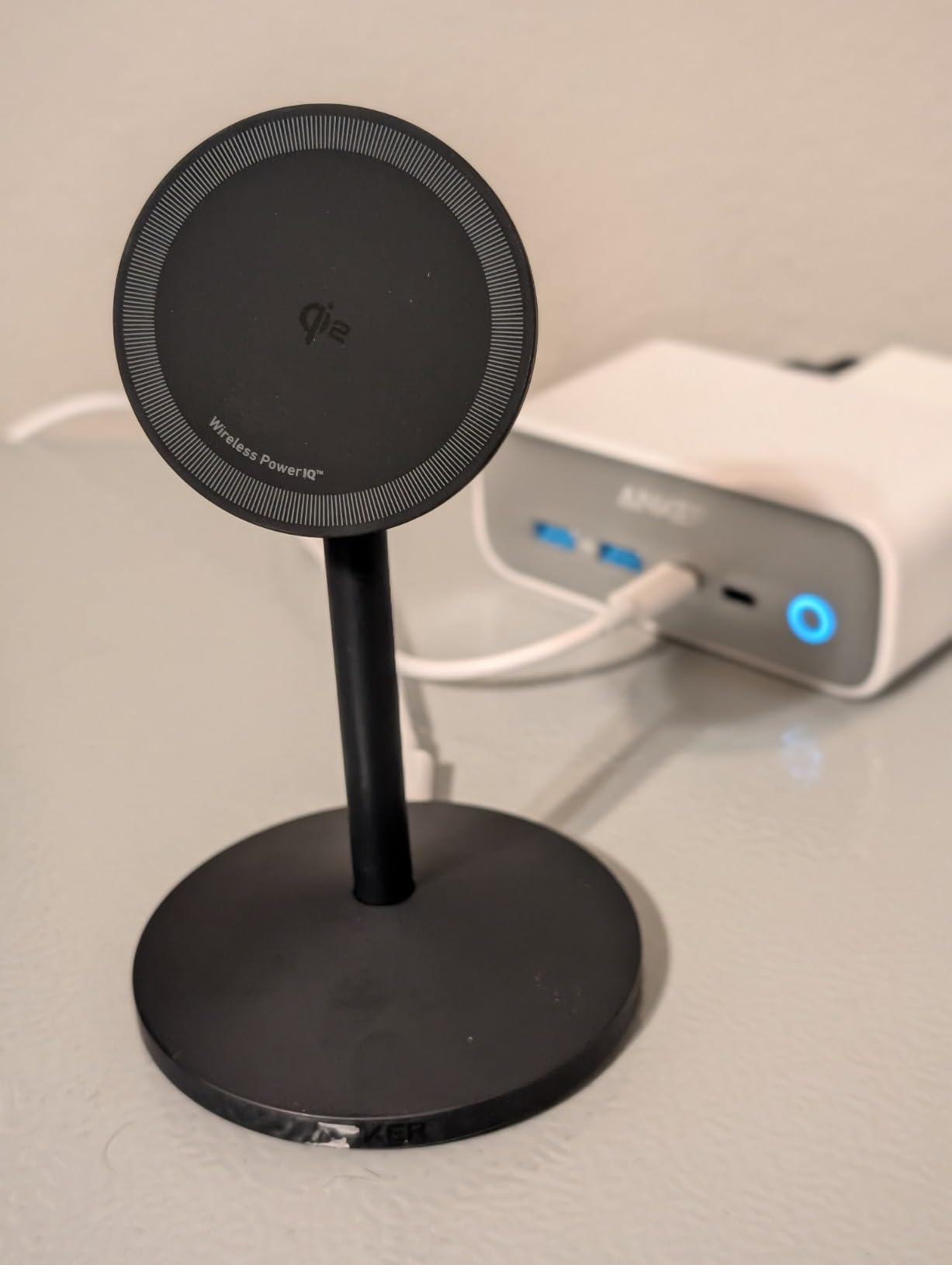Anker MagSafe Charger, MagGo Qi2 15W 360-Degree Wireless Charger Stand | Qi2-Certified Magnetic Mount with Full Rotation, Magnetic Stand for iPhone 17 / 16 / 15 / 14 Series customer photo 2