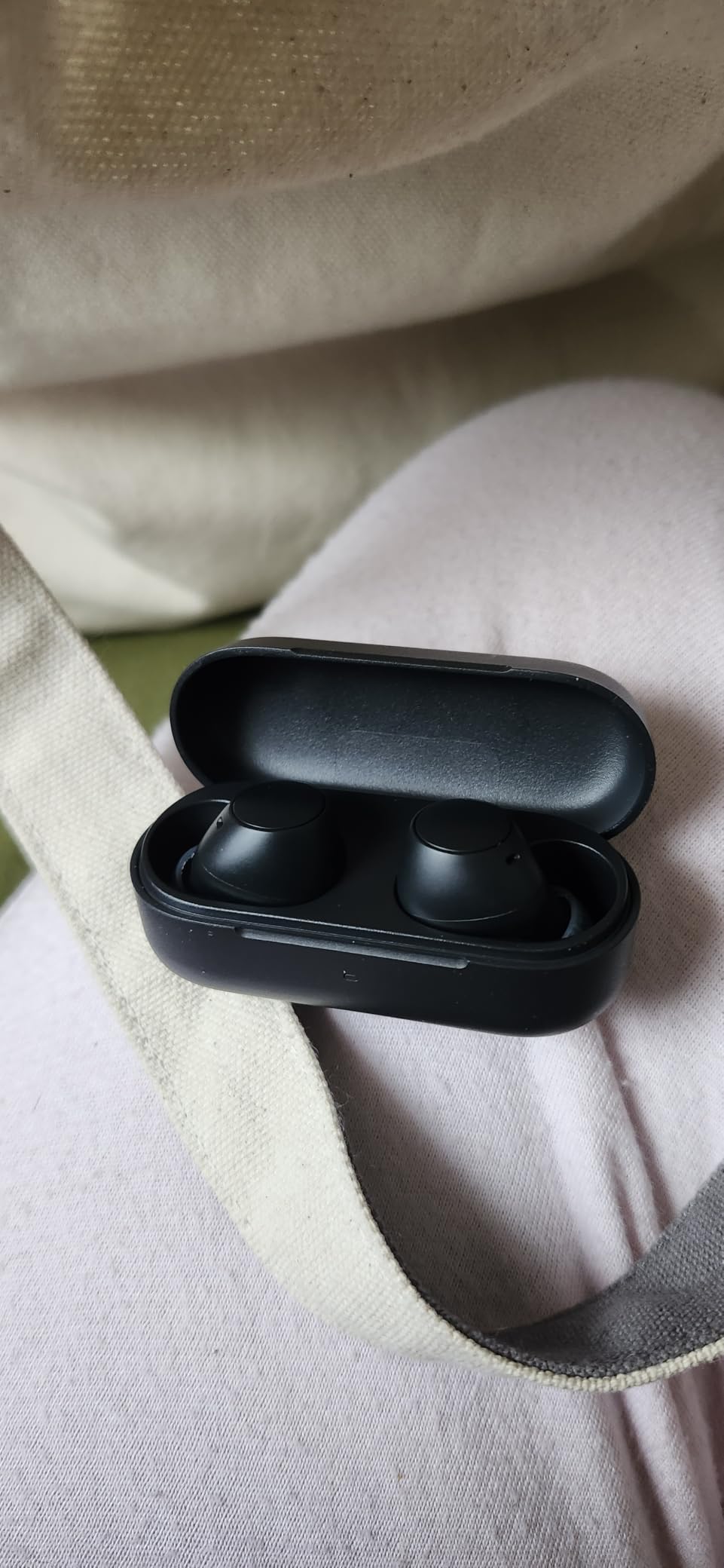 Sony WF-C510 Truly Wireless Bluetooth Earbud Headphones, White customer photo 1