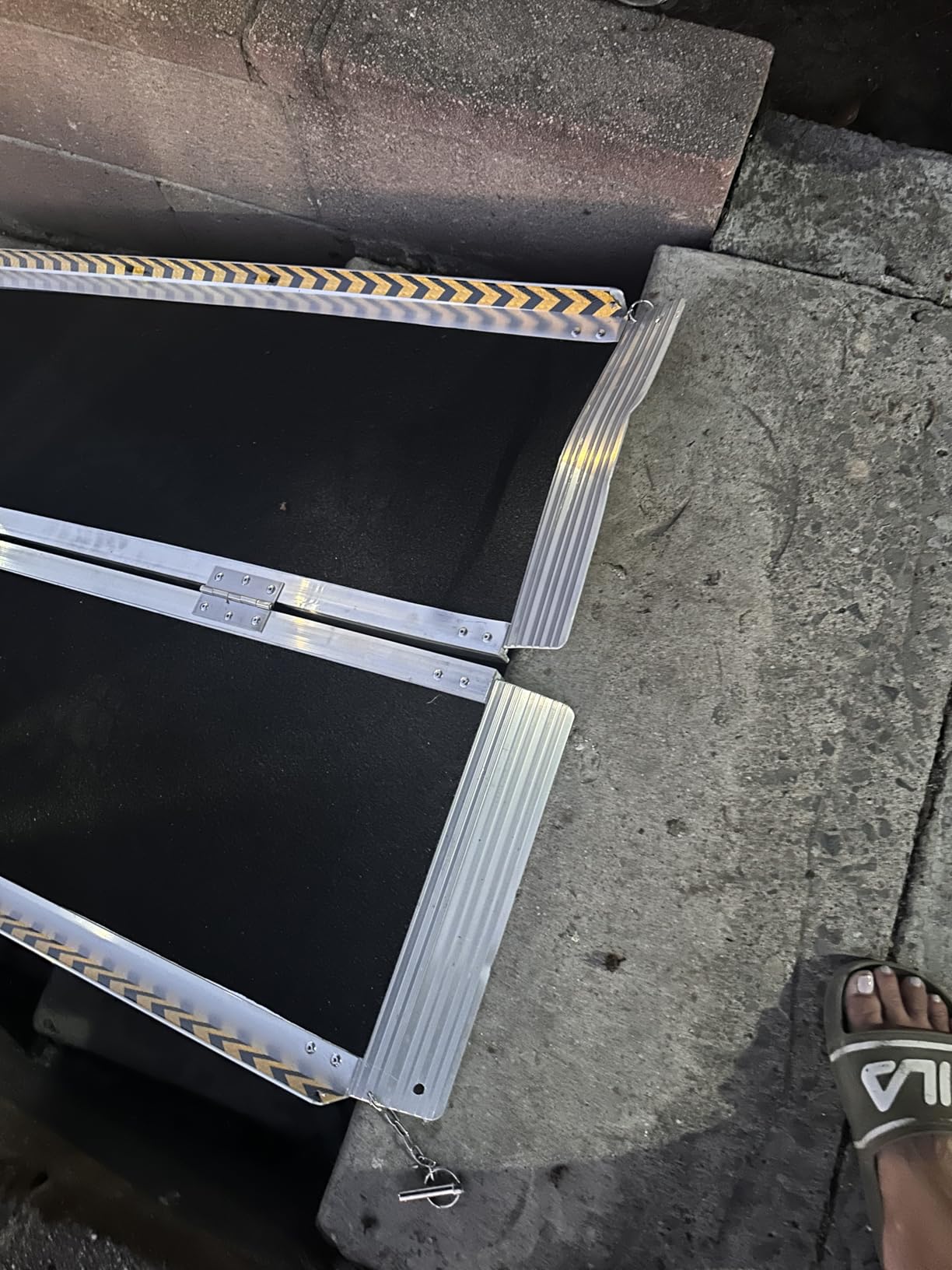 4FT Portable Wheelchair Ramp, Non-Slip Aluminum Folding Handicap Ramp, 800 LBS Capacity Door Threshold Ramps for Home Steps, Scooter Ramps for Car, Doorways, Curbs, Stairs, Cart, Wheel Chair Ramp Step customer photo 1