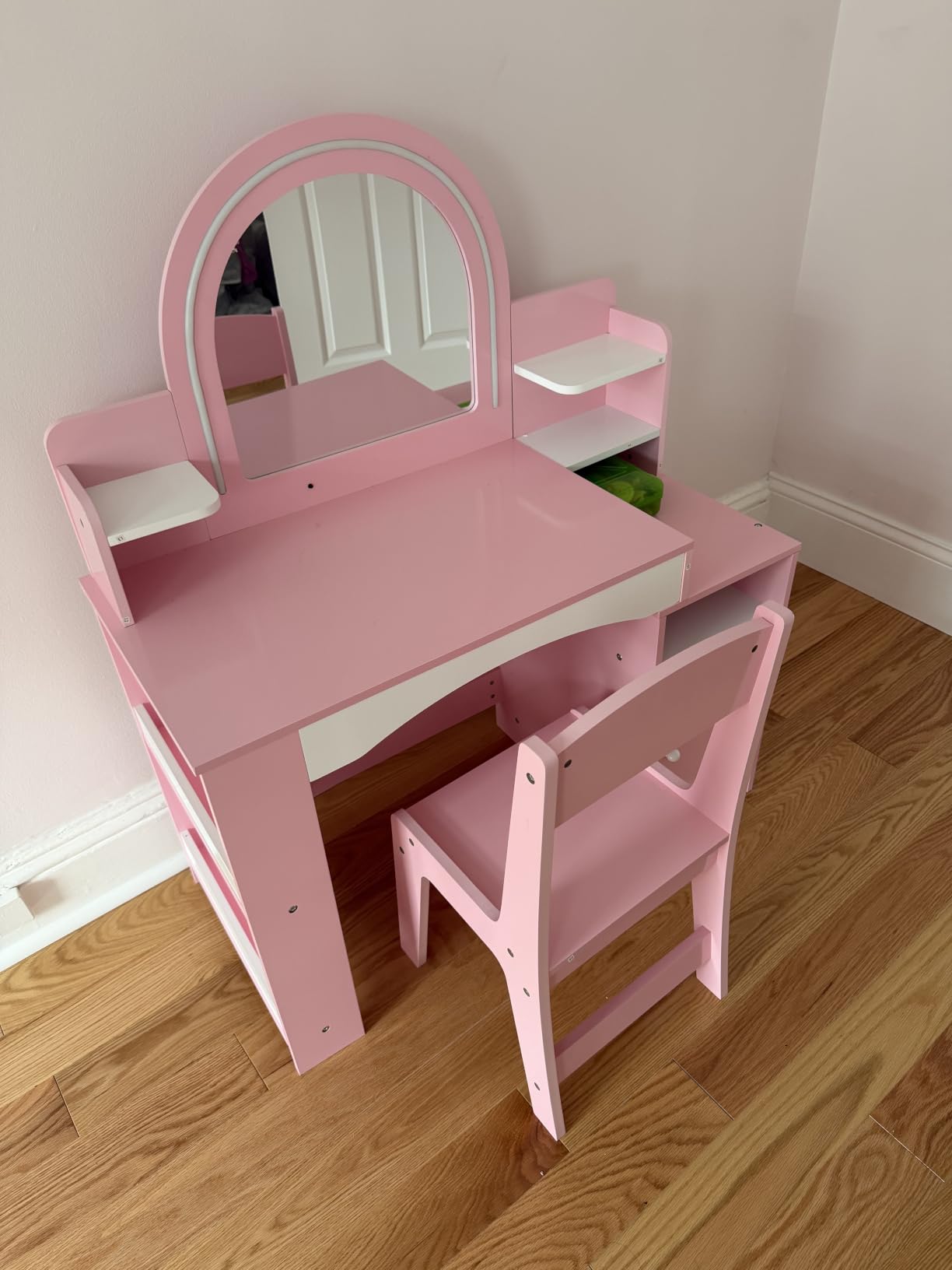 MU Kids Vanity with Lights, Girls Vanity Table and Chair Set with Lighted Mirror, Storage Cabinet, Bookshelf & Shelves, Toddler Makeup Vanity Set for Little Girls, White customer photo 1