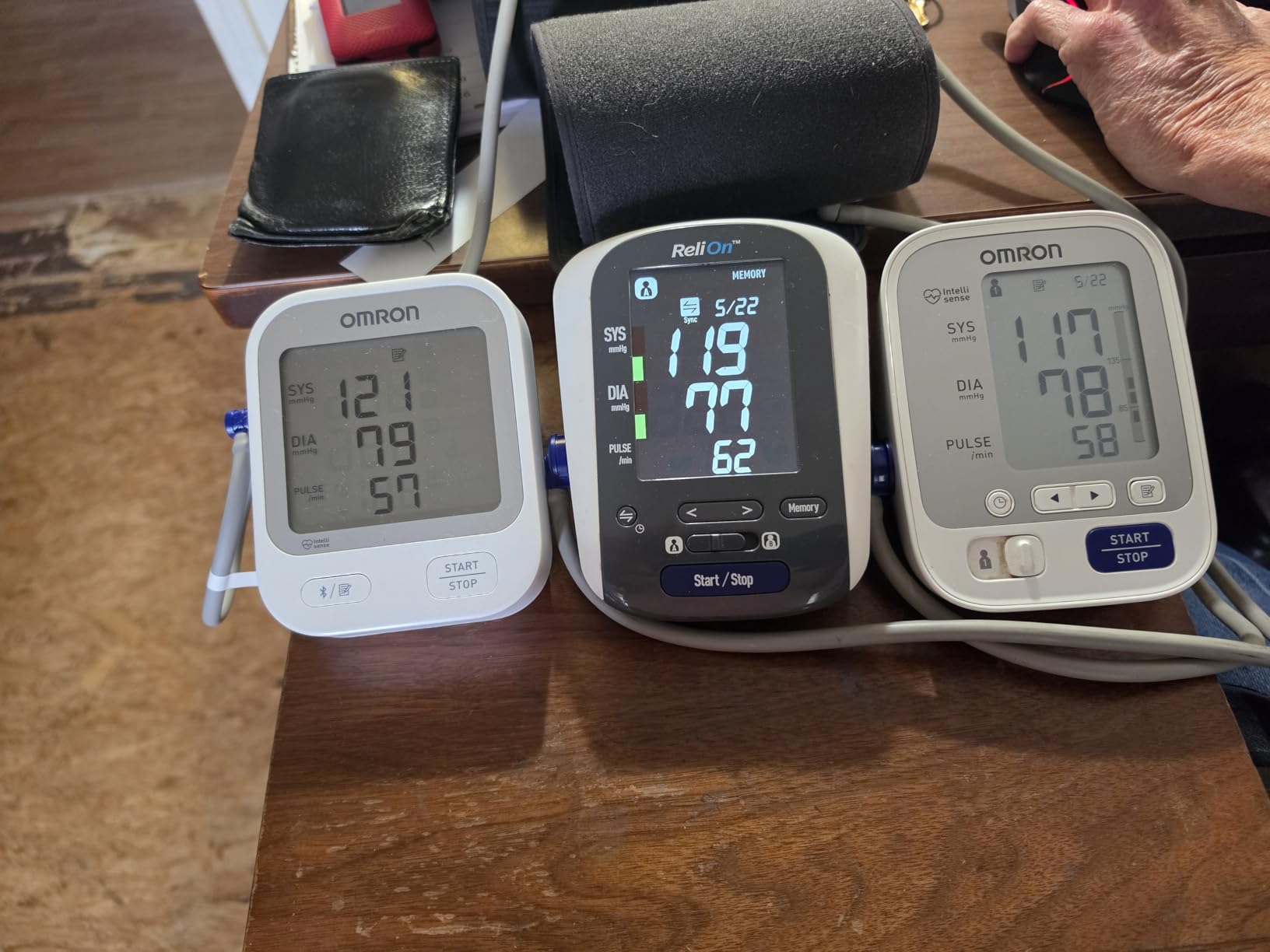 OMRON Silver Blood Pressure Monitor & Upper Arm Blood Pressure Cuff customer photo 1