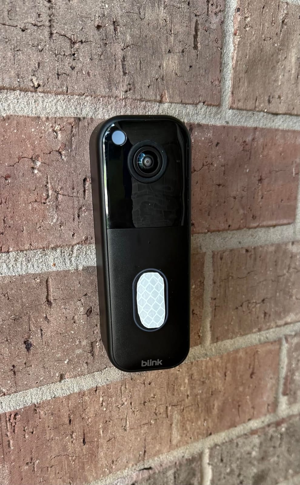 Blink Video Doorbell - Head-to-toe HD view, two-year battery life, and simple setup. Sync Module Core included - System (Black) customer photo 1