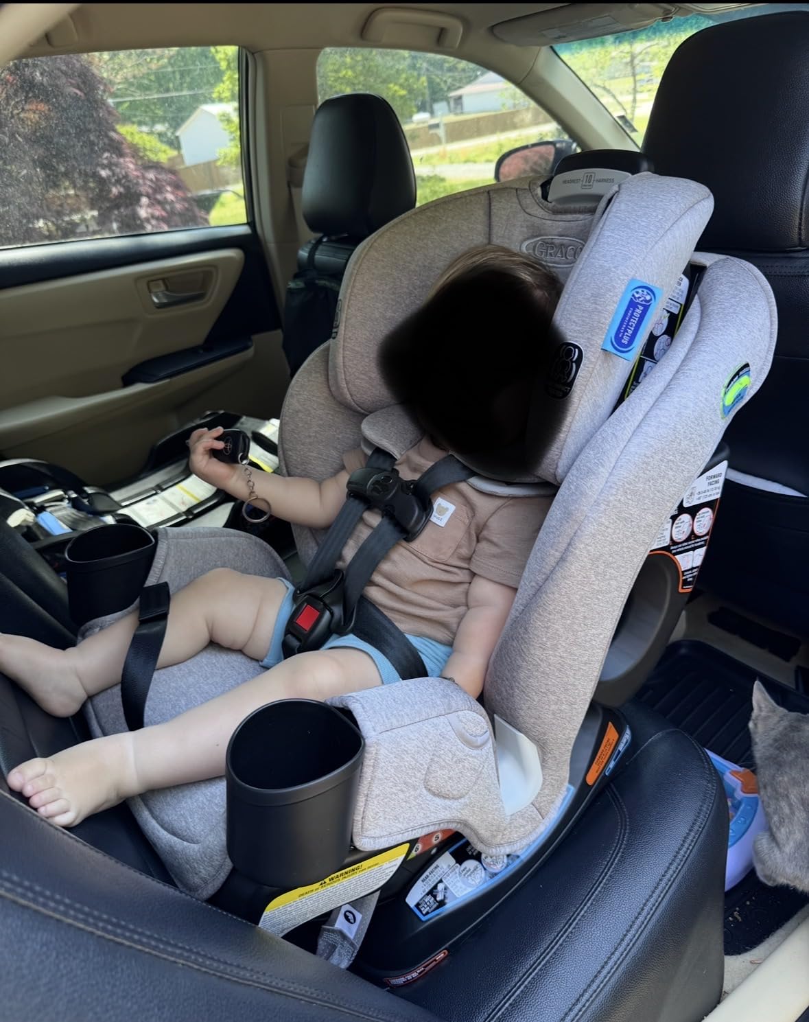 Graco Extend2Fit 2-in-1 Convertible Car Seat, Gotham customer photo 1