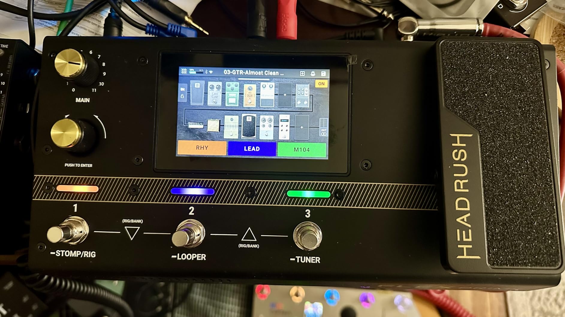 HeadRush Flex Prime Electric Guitar Multi-Effects Pedal | Multi-Effects Processor with Amp Cloner, Looper, Auto-Tune, Wi-Fi, Bluetooth, Touchscreen, Drum Machine, Neural Amp Modeler customer photo 2