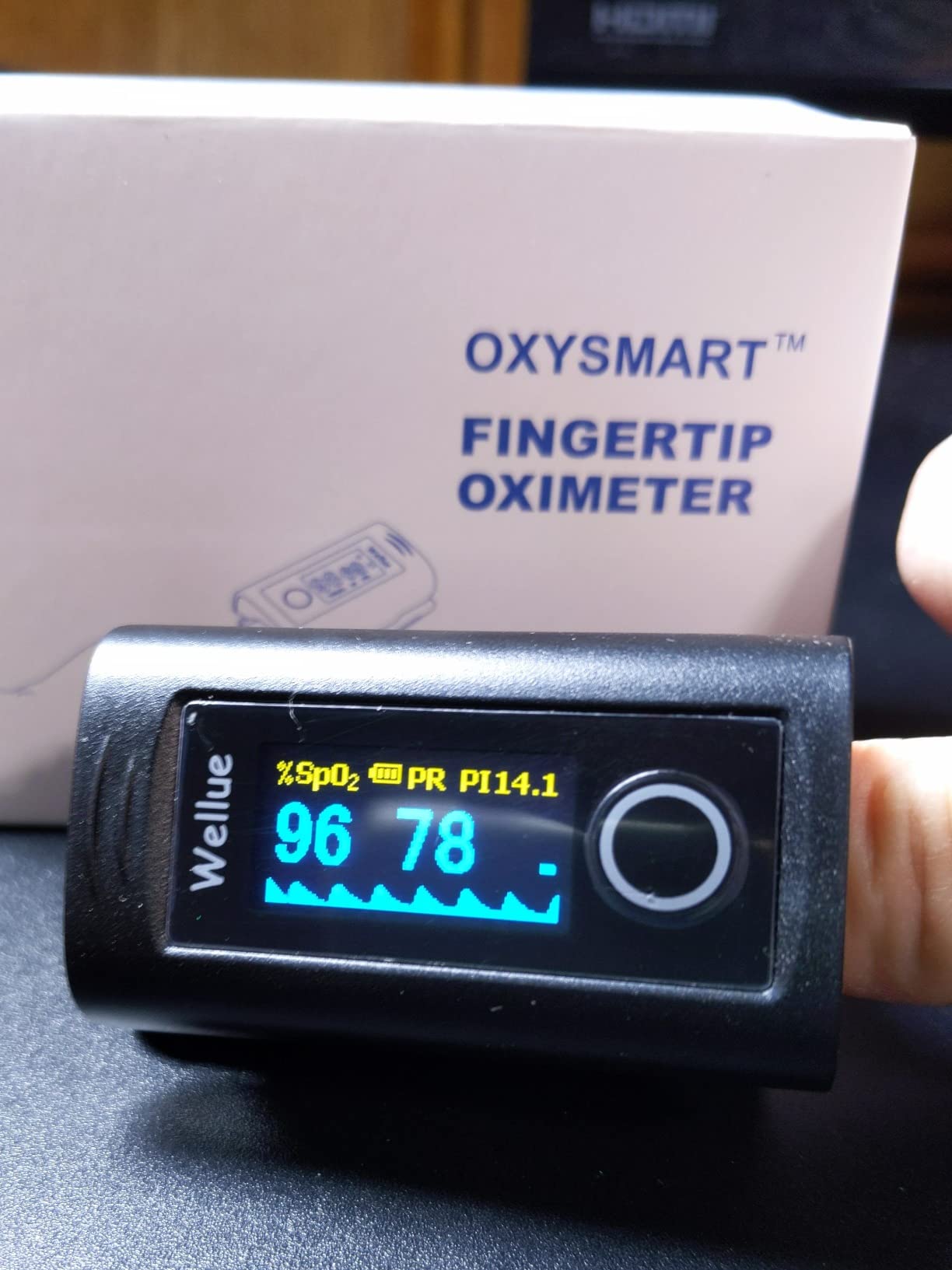 Wellue Bluetooth Pulse Oximeter Fingertip, Blood Oxygen Saturation Monitor with Built-in Memory, OLED Screen, Batteries, Free APP, Carry Bag & Lanyard customer photo 2