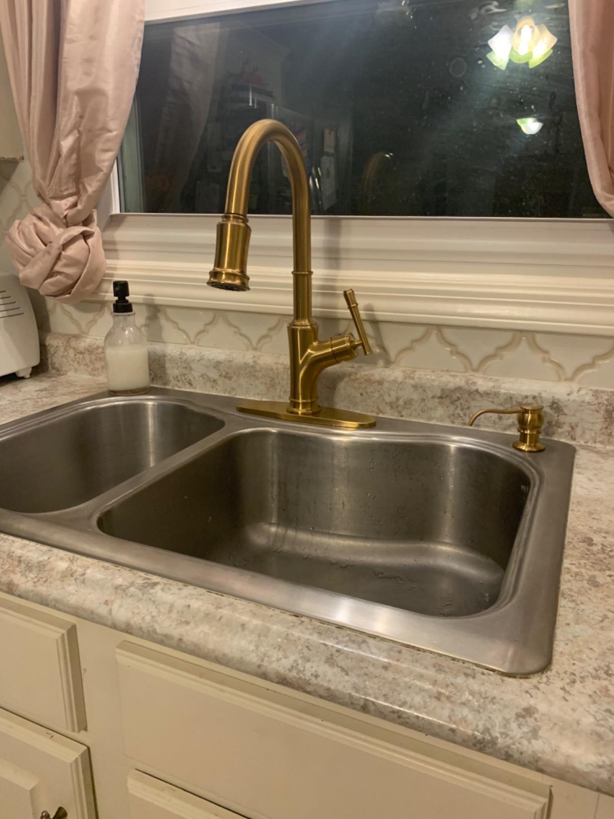 APPASO Touchless Kitchen Faucet with Waterfall Sprayer customer photo 1