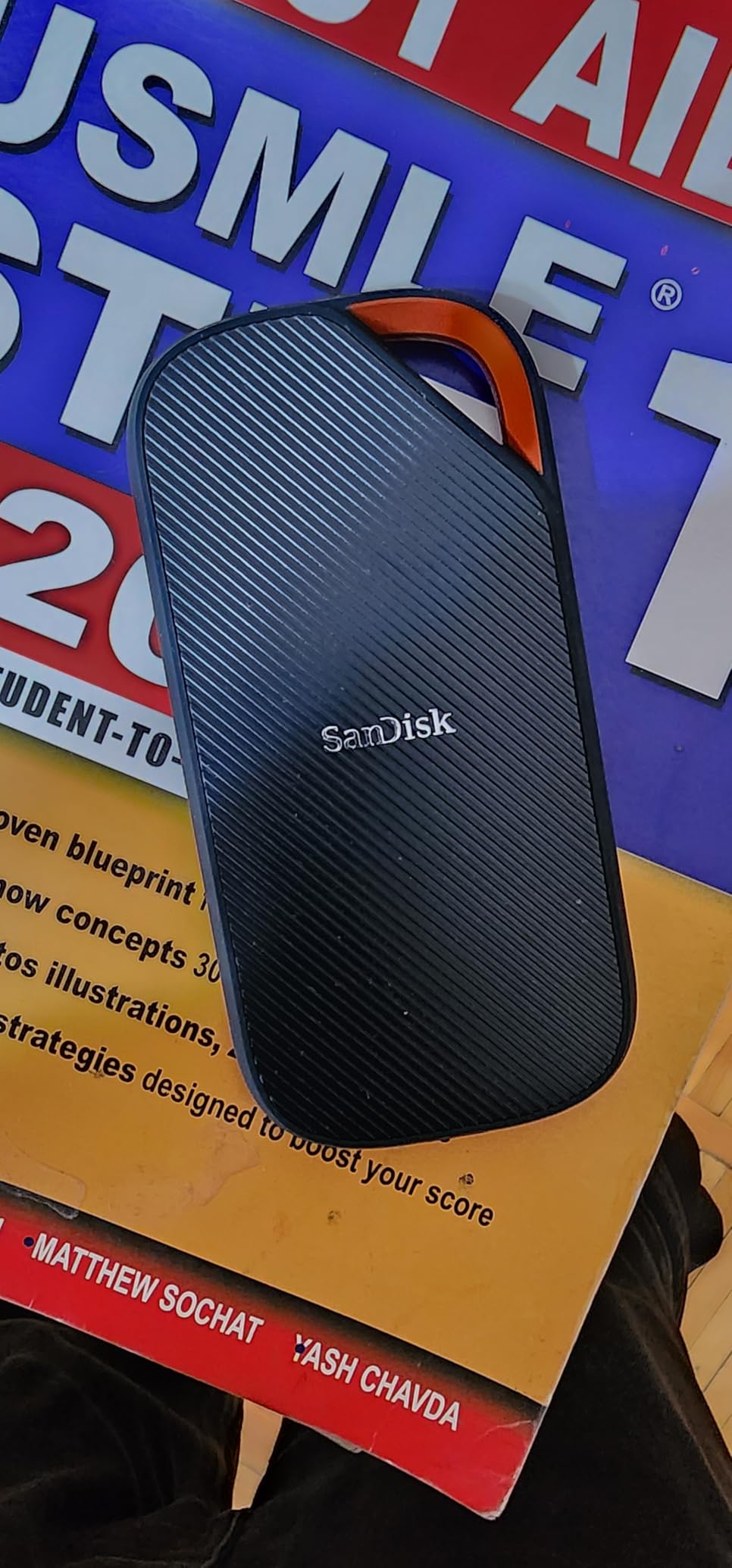 Sandisk 2TB Extreme PRO Portable SSD with USB4, Up to 3,800MB/s Read Speeds | External Solid State Drive, Backwards compatible USB-C & Thunderbolt, IP65 Water & Dust Resistance, Up to 2M Drop Protection customer photo 1