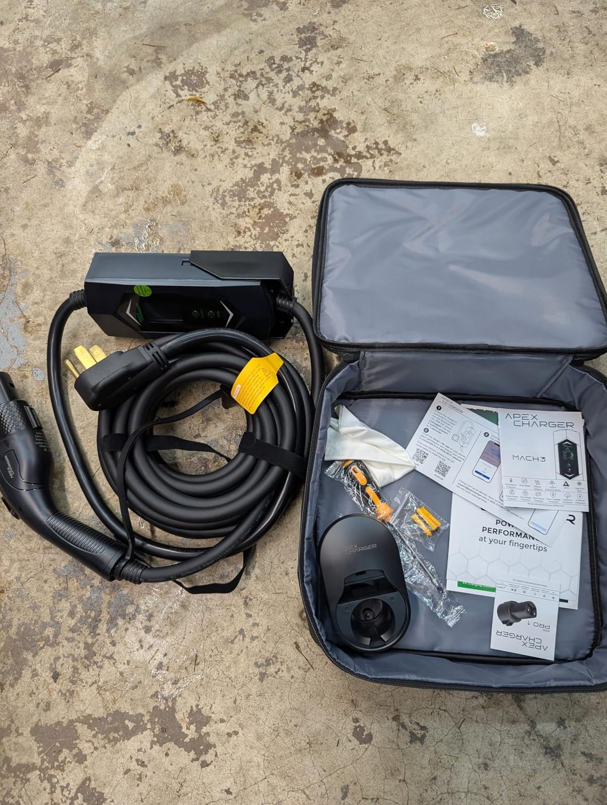 MACH 3 Fast 40 Amp Level 1&2 Portable EV Charger, Electric Vehicle Charging Station, 120-240V NEMA 14-50 w/ 5-15 Adapter. SAE J1772 car Connector & Tesla mobile NACS, Outdoor EVSE, 25ft Cable w/holder customer photo 2