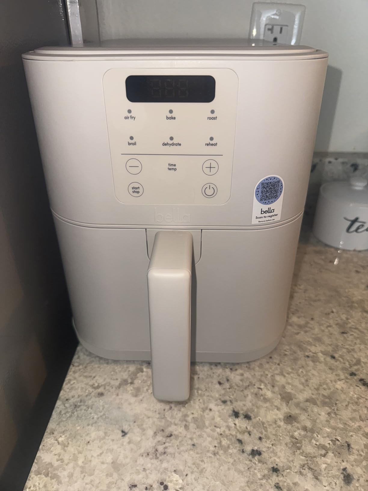 bella Fits-Anywhere 6qt Slim Air Fryer, Non-Toxic Coating, Oatmilk customer photo 2